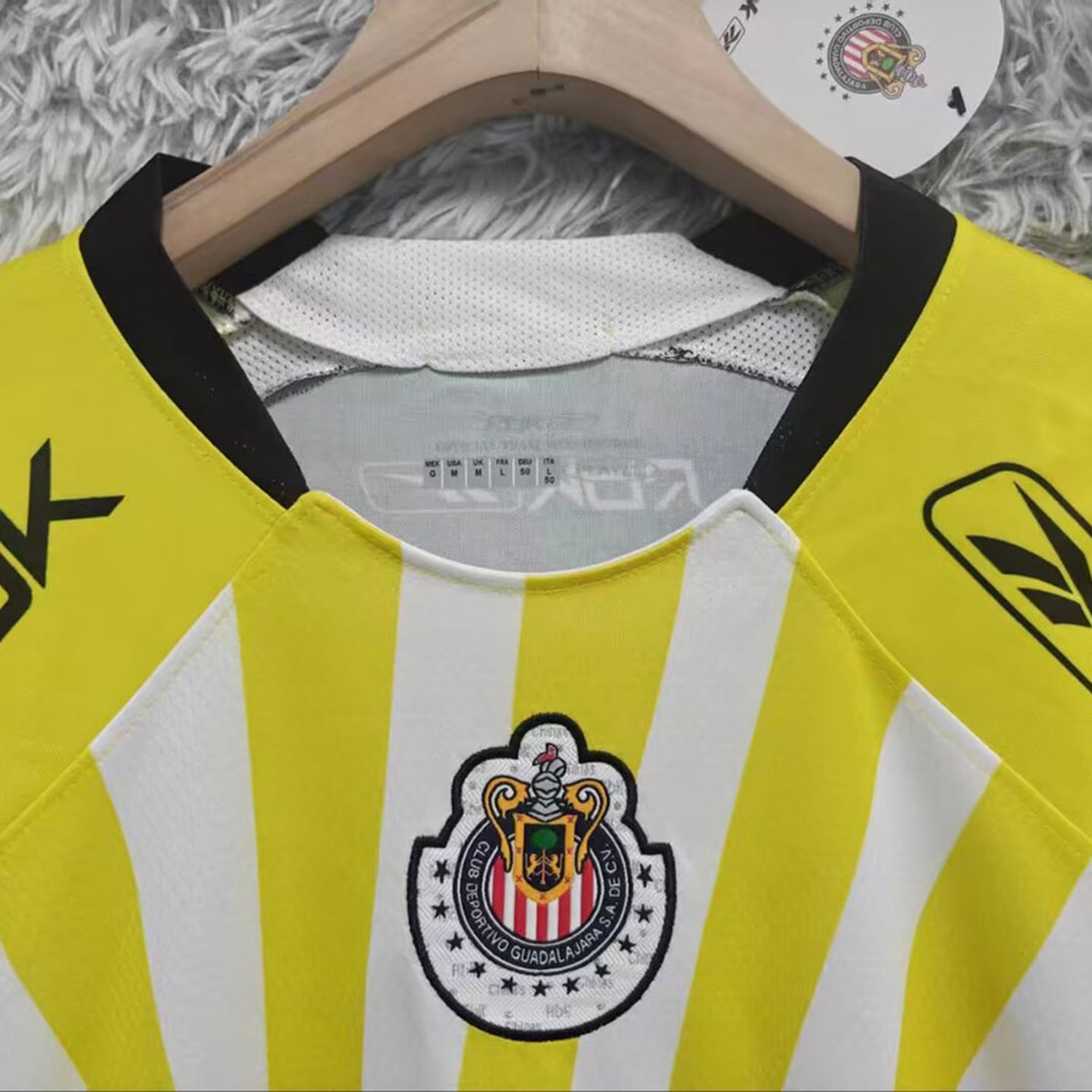 Retro Chivas de Guadalajara 2008-09 Away Jersey - UnitedFutballJersey