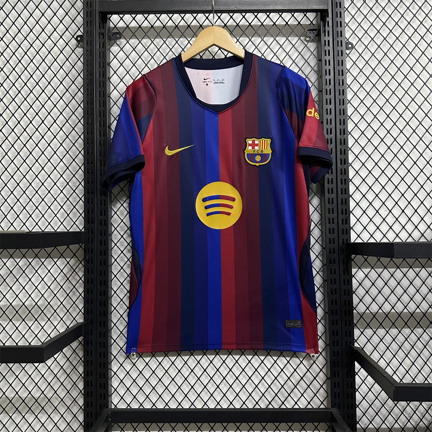 Barcelona 26-27 Home Jersey - Fans Version - UnitedFutballJersey