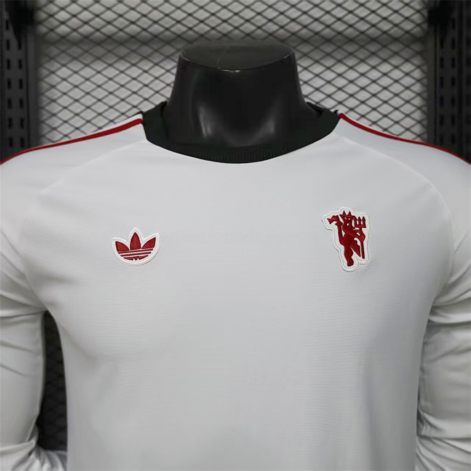 Manchester United 26-27 White Casual Long Sleeves Jersey - Player Version - UnitedFutballJersey