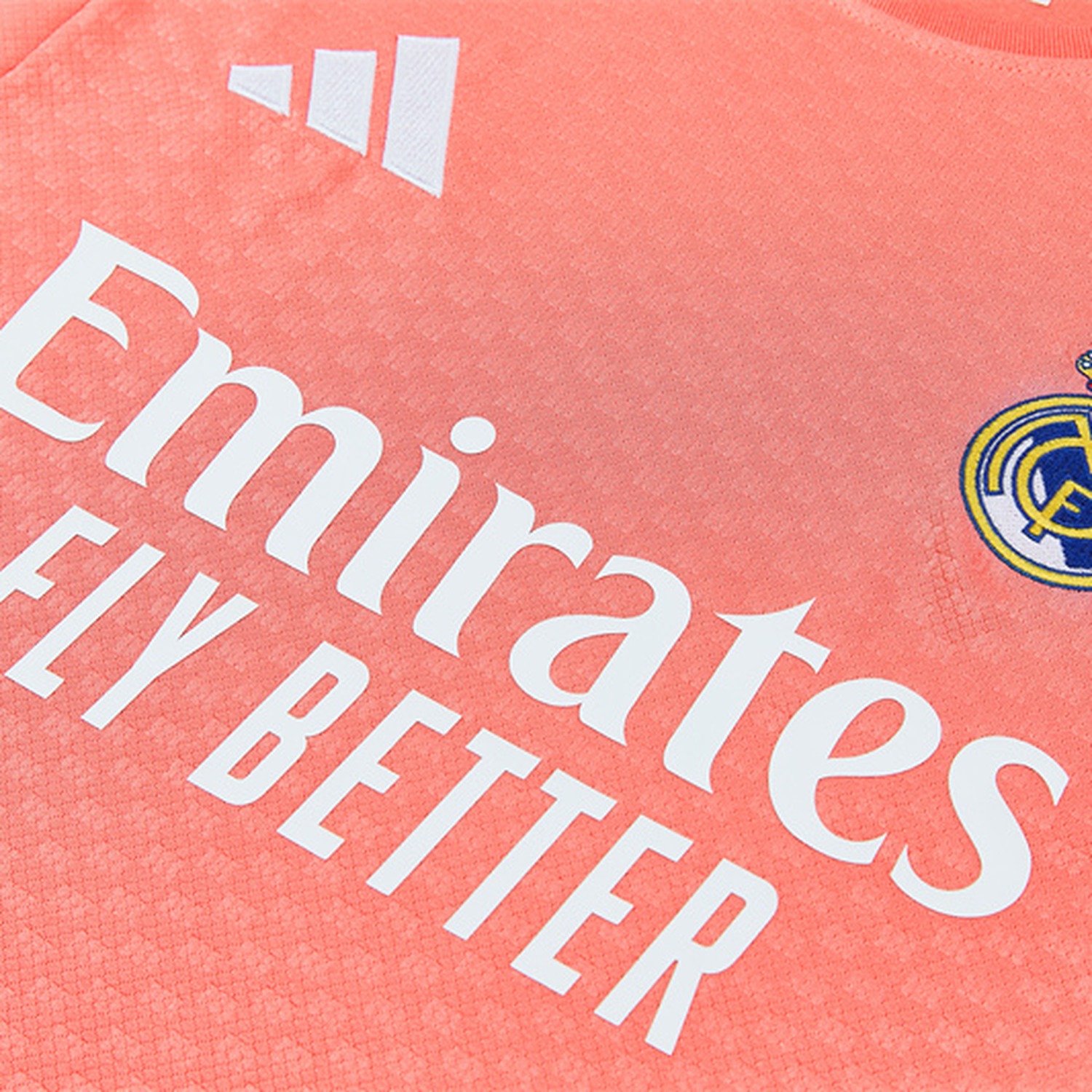 Real Madrid 26-27 Short-Sleeve Training Set - Pink Top & Deep Grey Shorts - UnitedFutballJersey