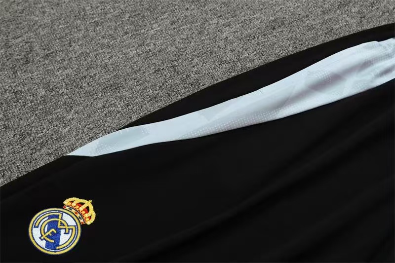 2024/2025 Real Madrid half-pull training suit white set