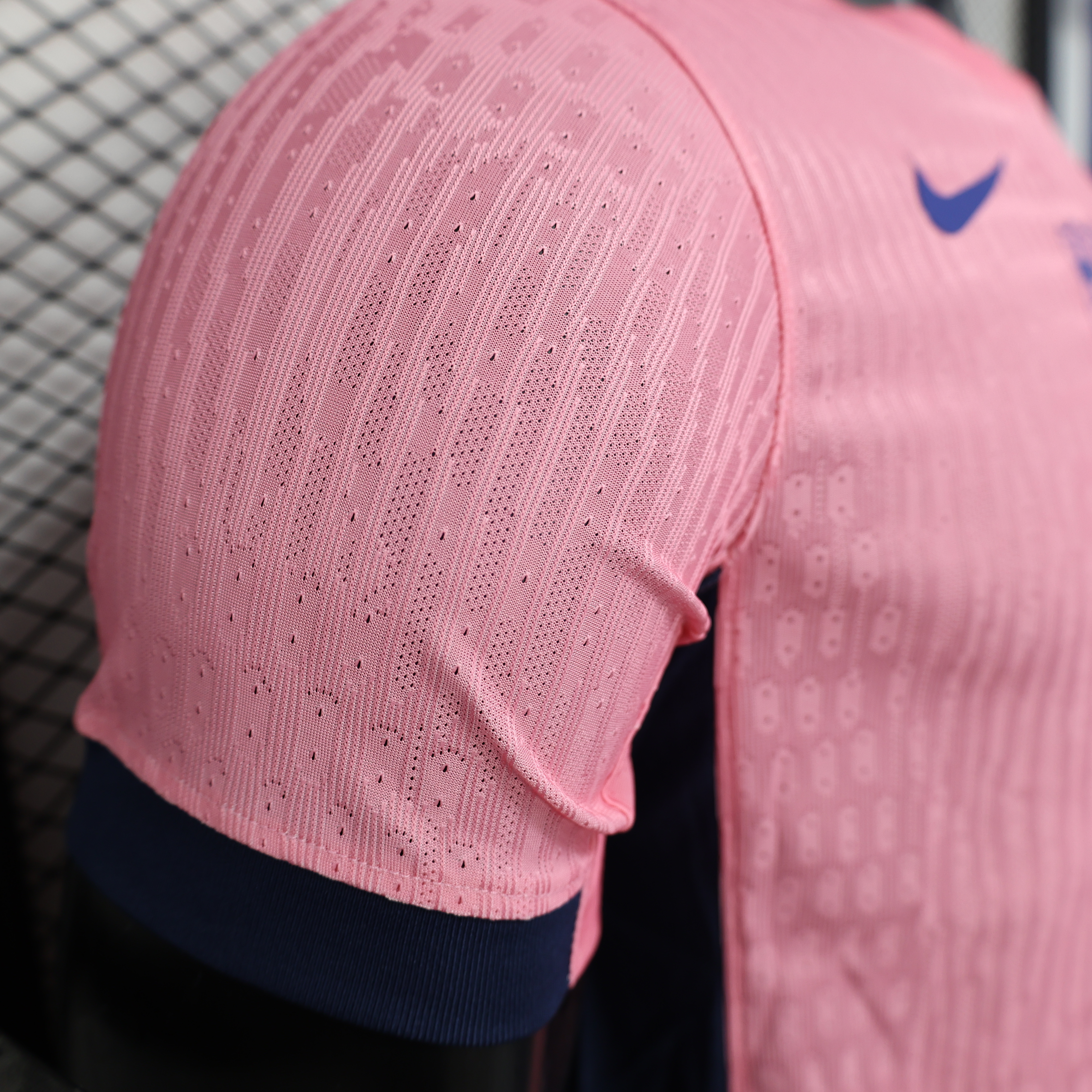2025/2026 Player Version Barcelona pink No Football Jersey 1:1 Thai Quality