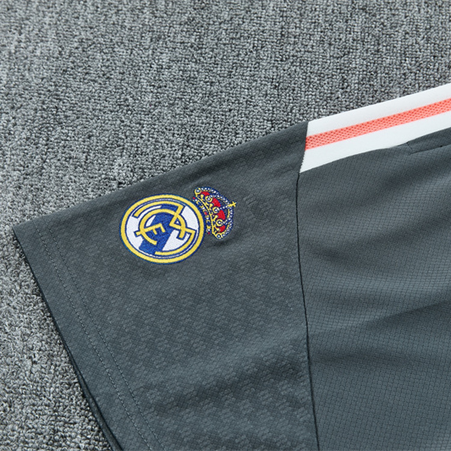 Real Madrid 26-27 Kids Short-Sleeve Training Set - Deep Grey Top & Deep Grey Shorts - UnitedFutballJersey