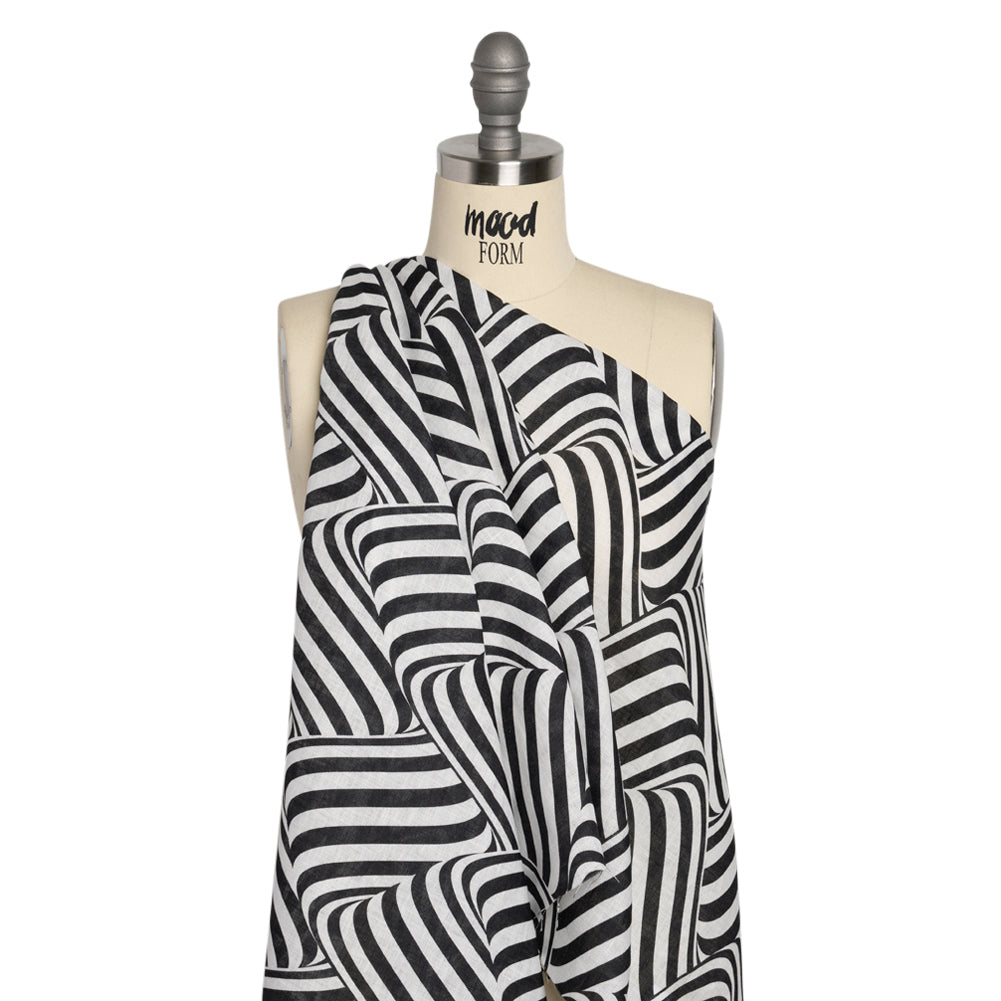Black and White Swirling Stripes Lightweight Linen Woven - Joann Fabrics