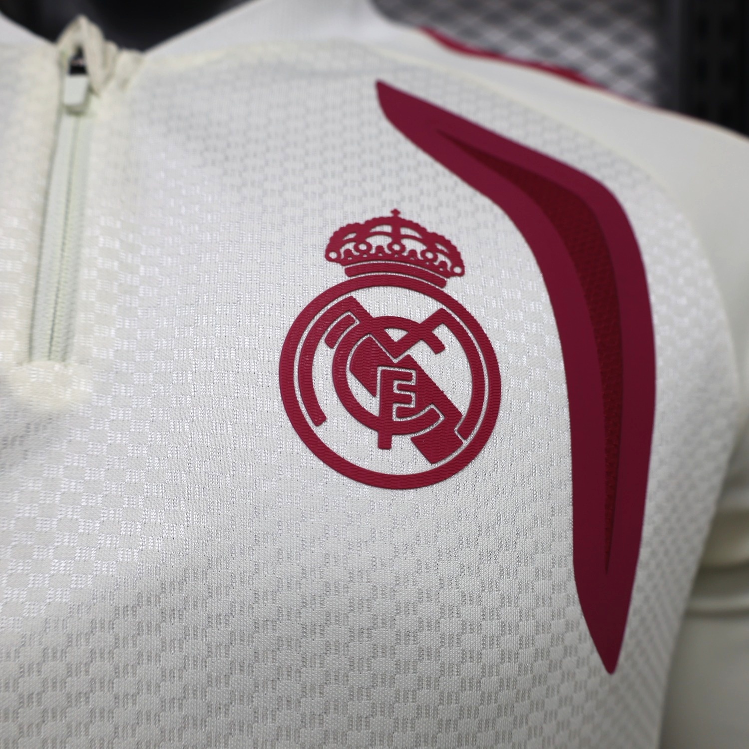 Real Madrid 26-27 Cream Red Long Sleeves Training Jersey - Player Version - UnitedFutballJersey
