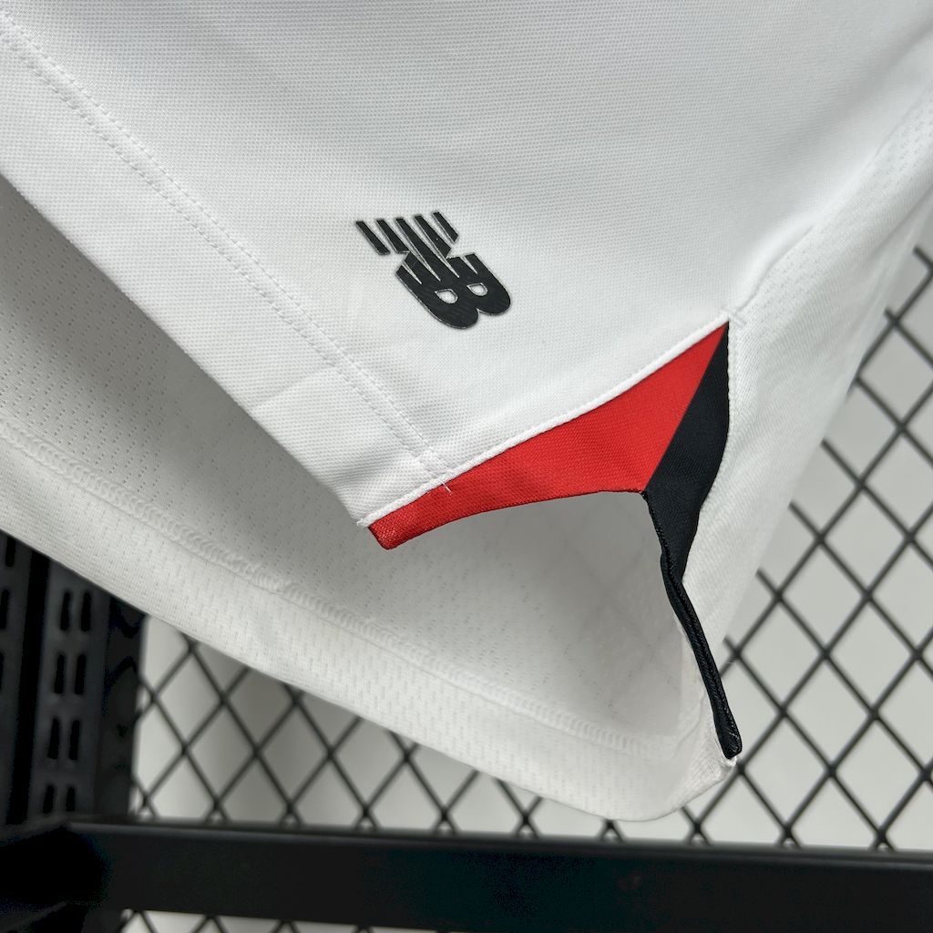 2025/2026 São Paulo Home Football Jersey 1:1 Thai quality