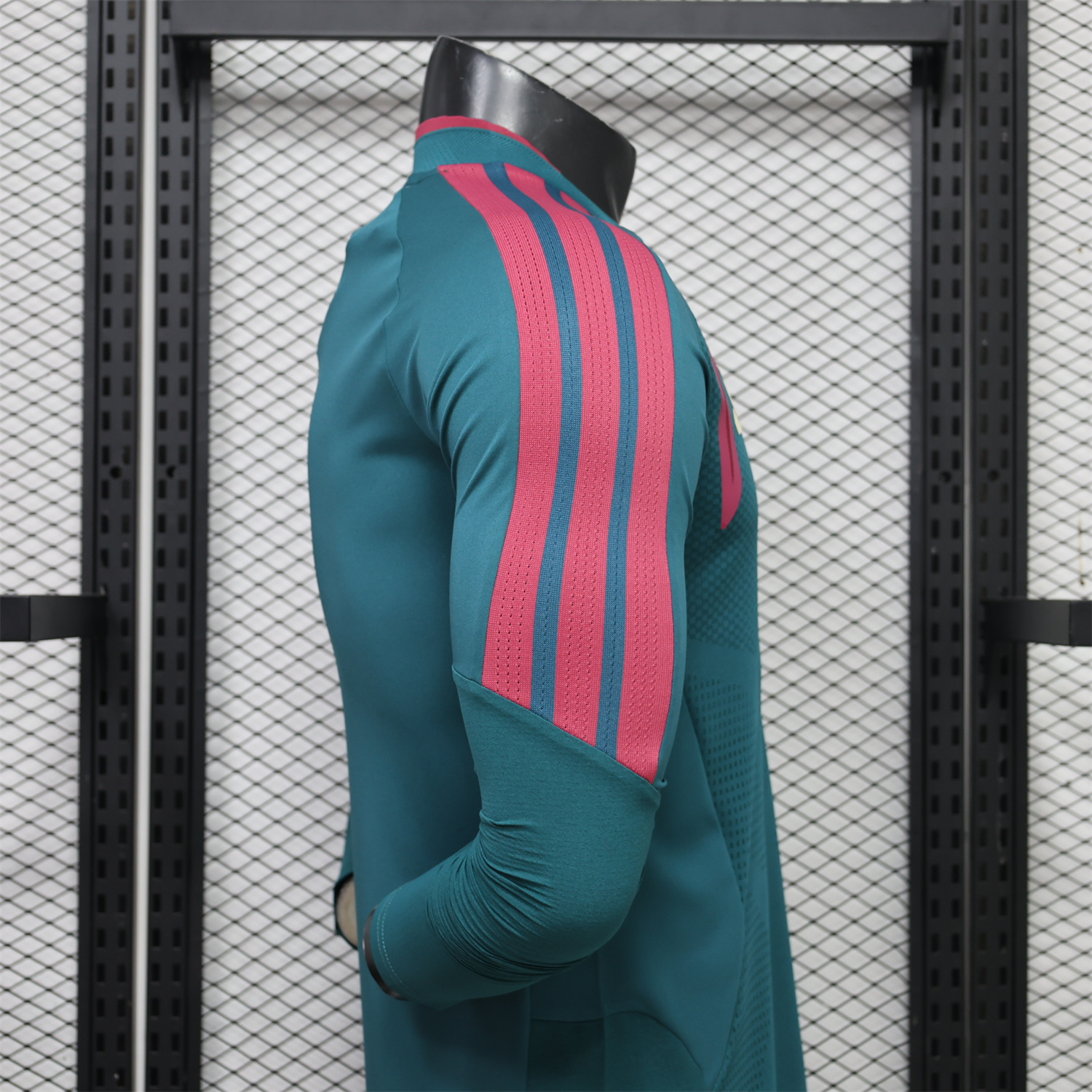 Real Madrid 26-27 Dark Green Long Sleeves Training Jersey - Player Version - UnitedFutballJersey