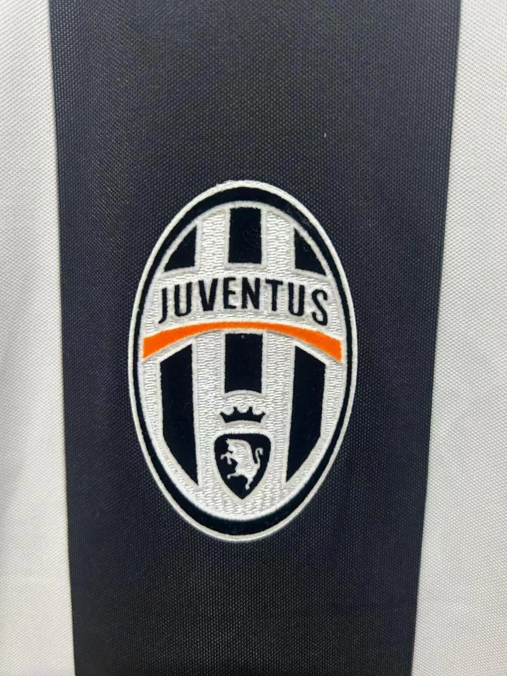 2004/2005 Retro Juventus Home Soccer Jersey 1:1 Thai Quality