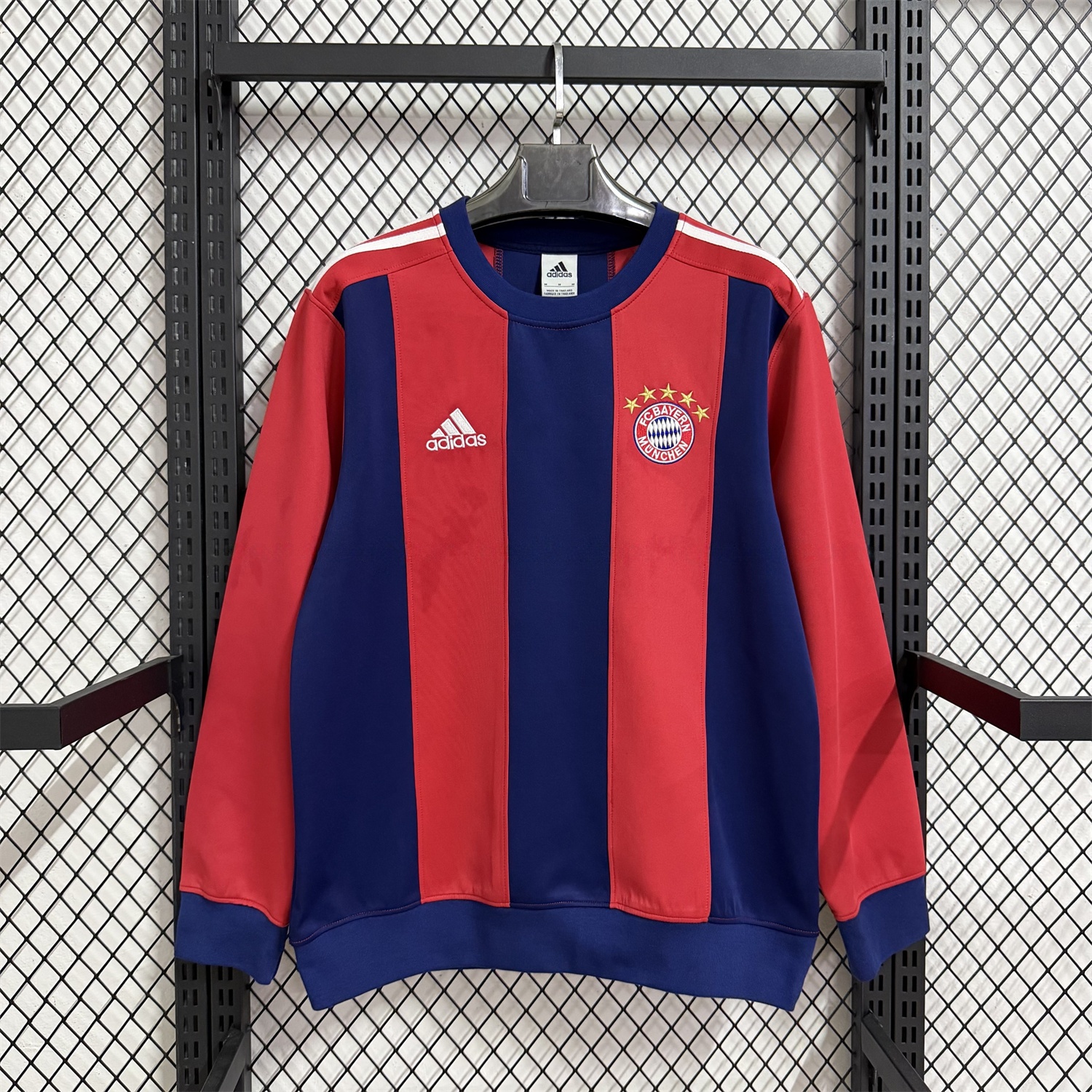 Bayern Munich 25-26 Red And Blue Unisex Pullover Hoodie - UnitedFutballJersey