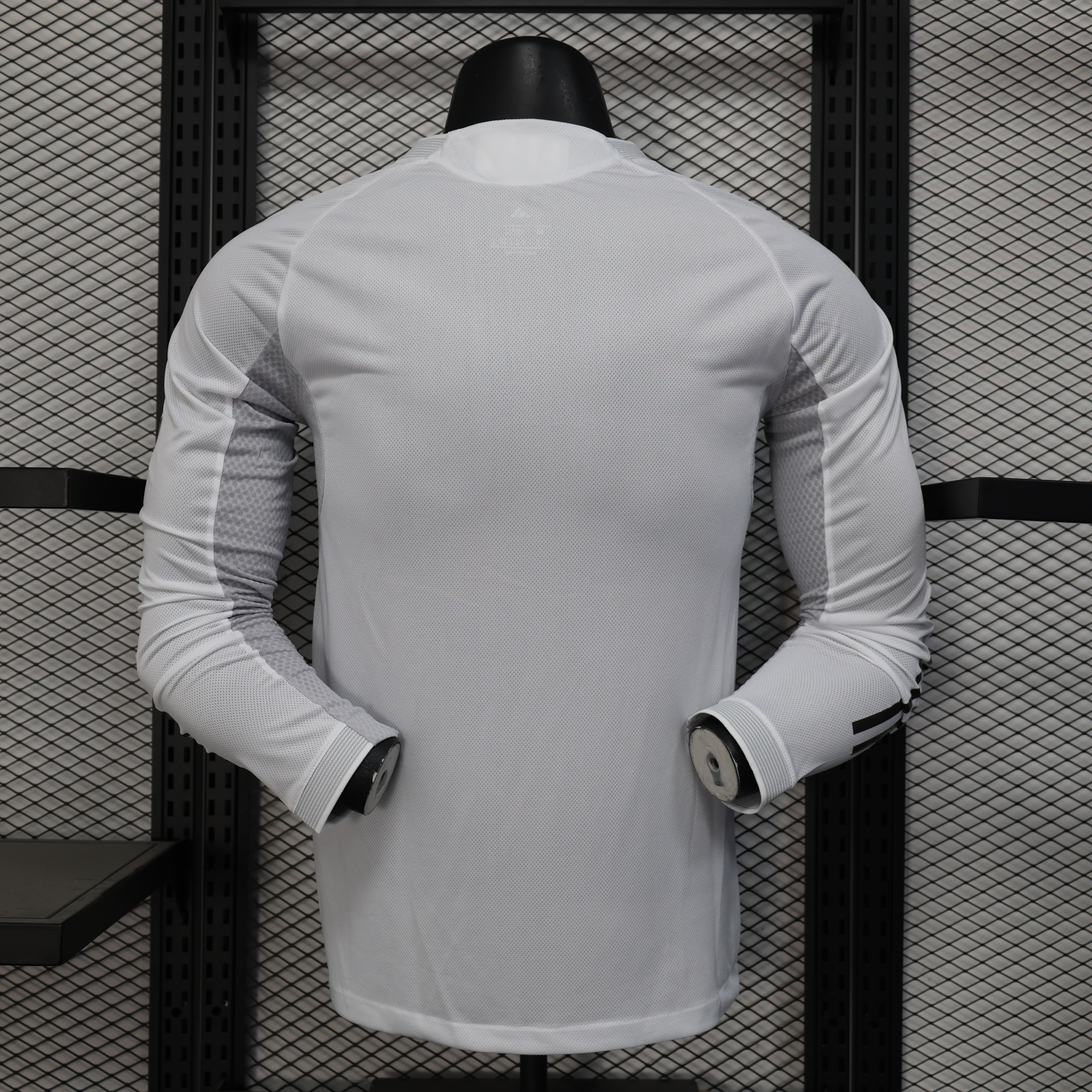 2025/2026 Player Version Real Madrid Home Long Sleeve Jersey 1:1 Thai Quality