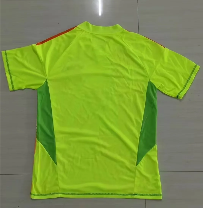 2024/2025 Bayern Munich Goalkeeper Football Jersey 1:1 Thai Quality