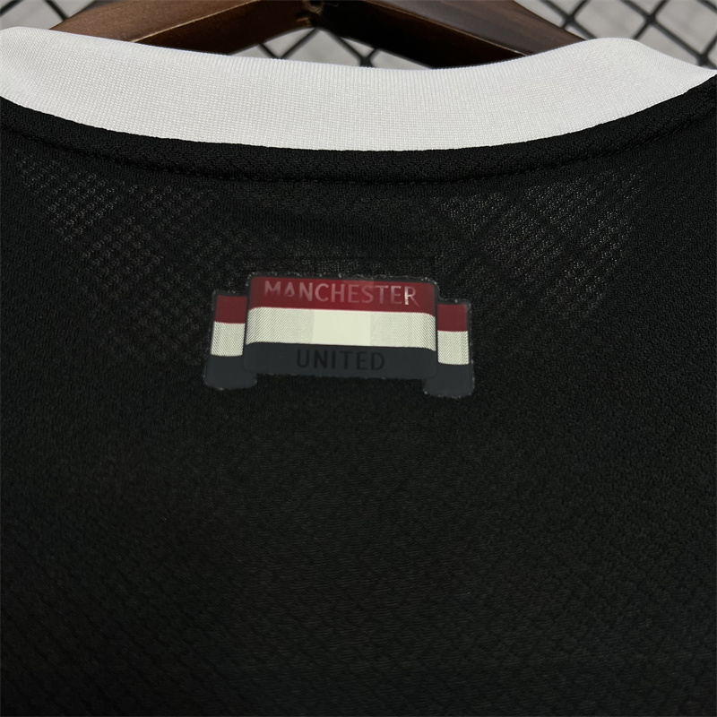 2024/2025 Manchester United Fourth goalkeeper Jersey