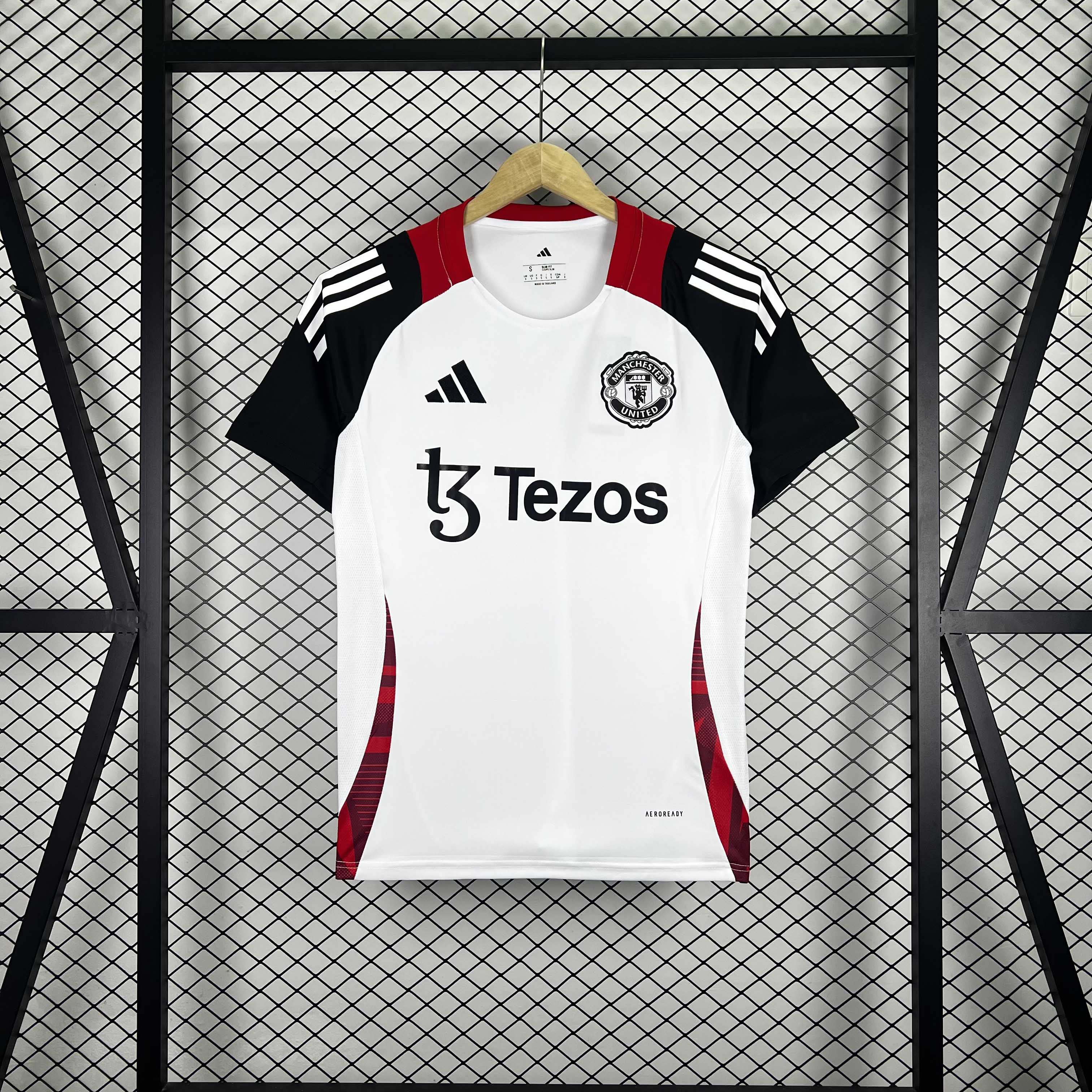 2025/2026 Manchester United Training Jersey Football Jersey 1:1 Thai quality