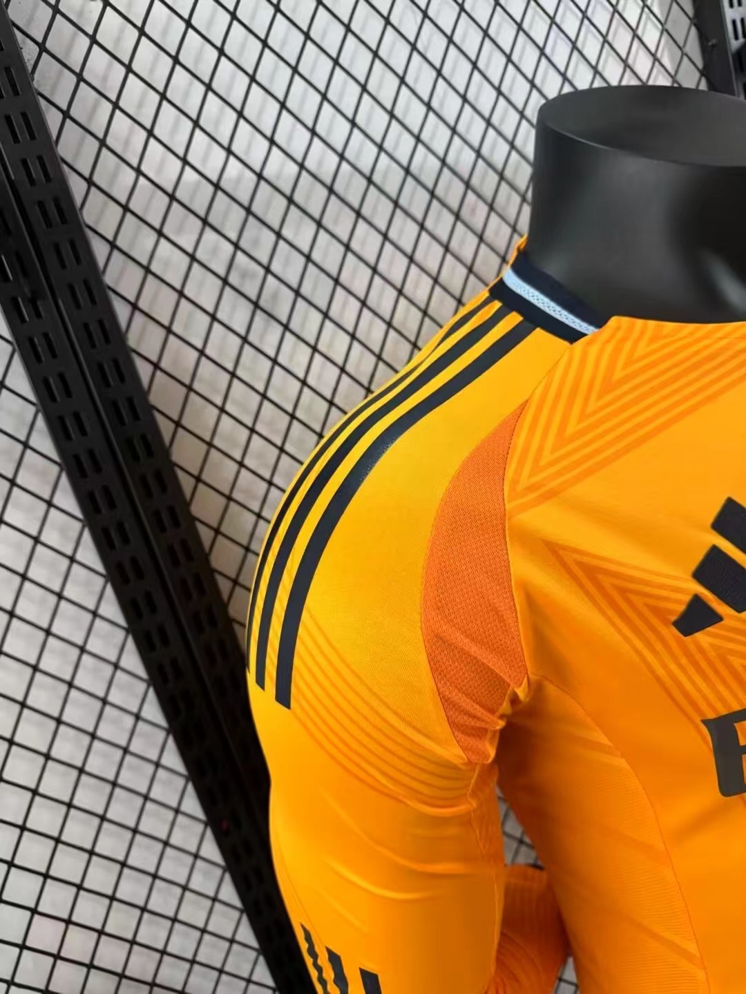 2024/2025 Player Version Real Madrid Away Long Sleeve Jersey 1:1 Thai Quality