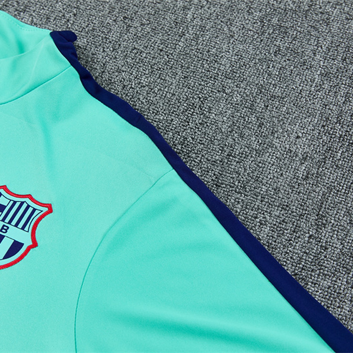 Barcelona 26-27 Kids Long Sleeve Training Set - Mint Green Top & Deep Blue Pants - UnitedFutballJersey