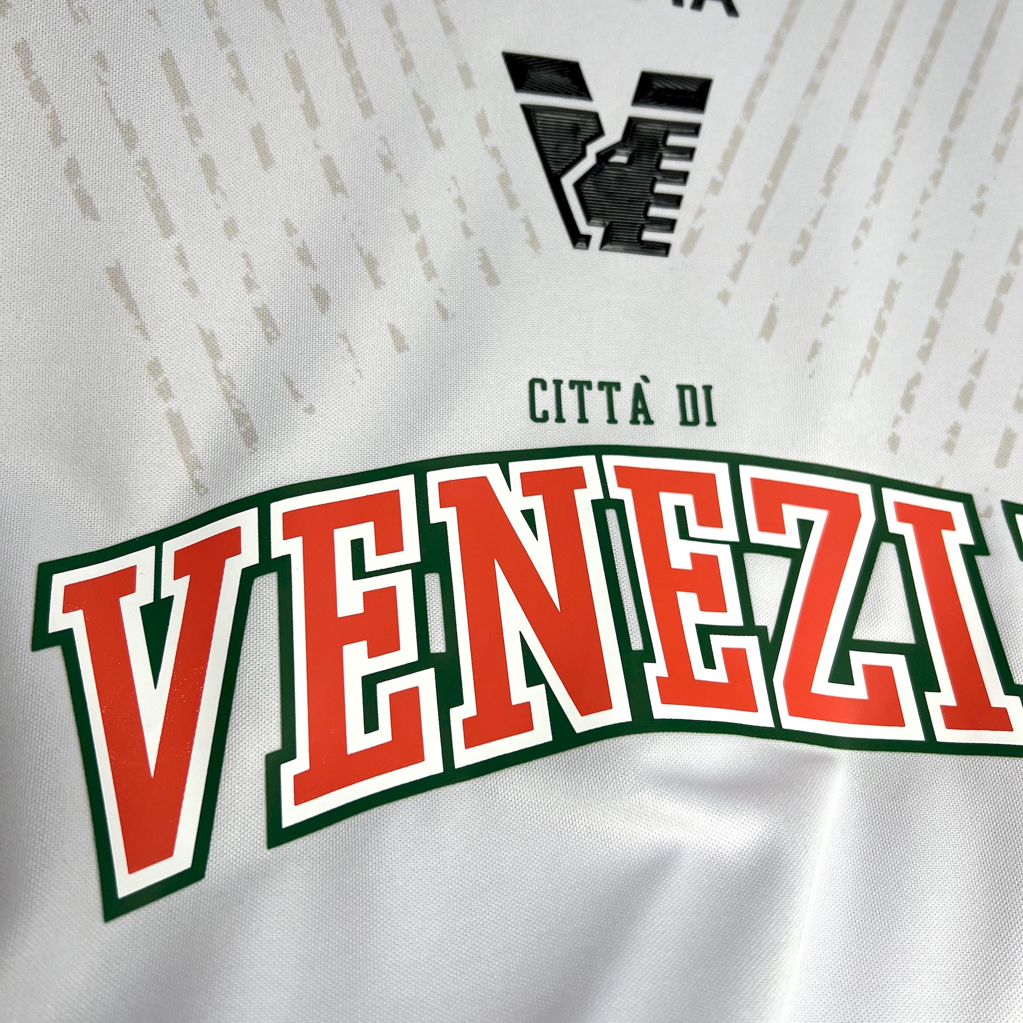 2024/2025 Venezia Away Football Jersey 1:1 Thai Quality