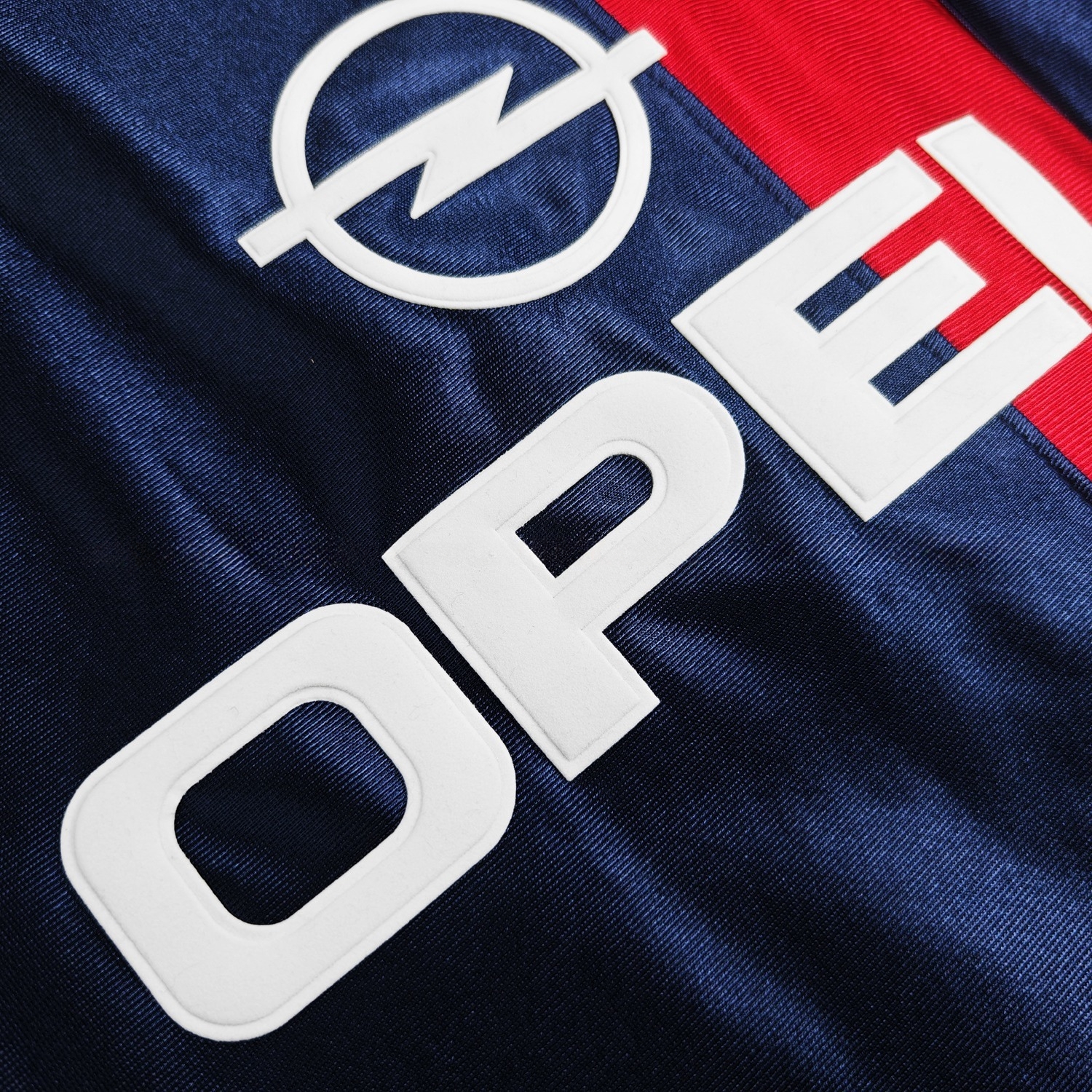 Retro Paris Saint-Germain PSG 2001-02 Home Long Sleeves Jersey - UnitedFutballJersey