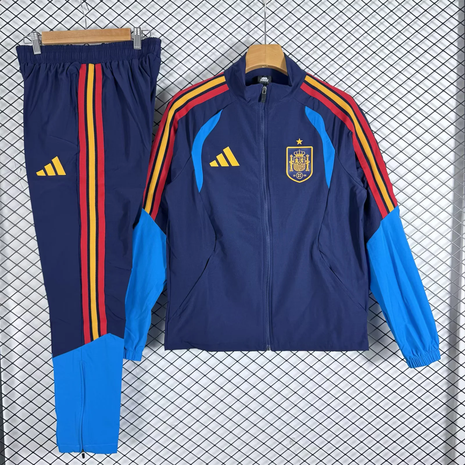 Spain 2026 Windbreaker Training Set - Blue Top and Pants - UnitedFutballJersey