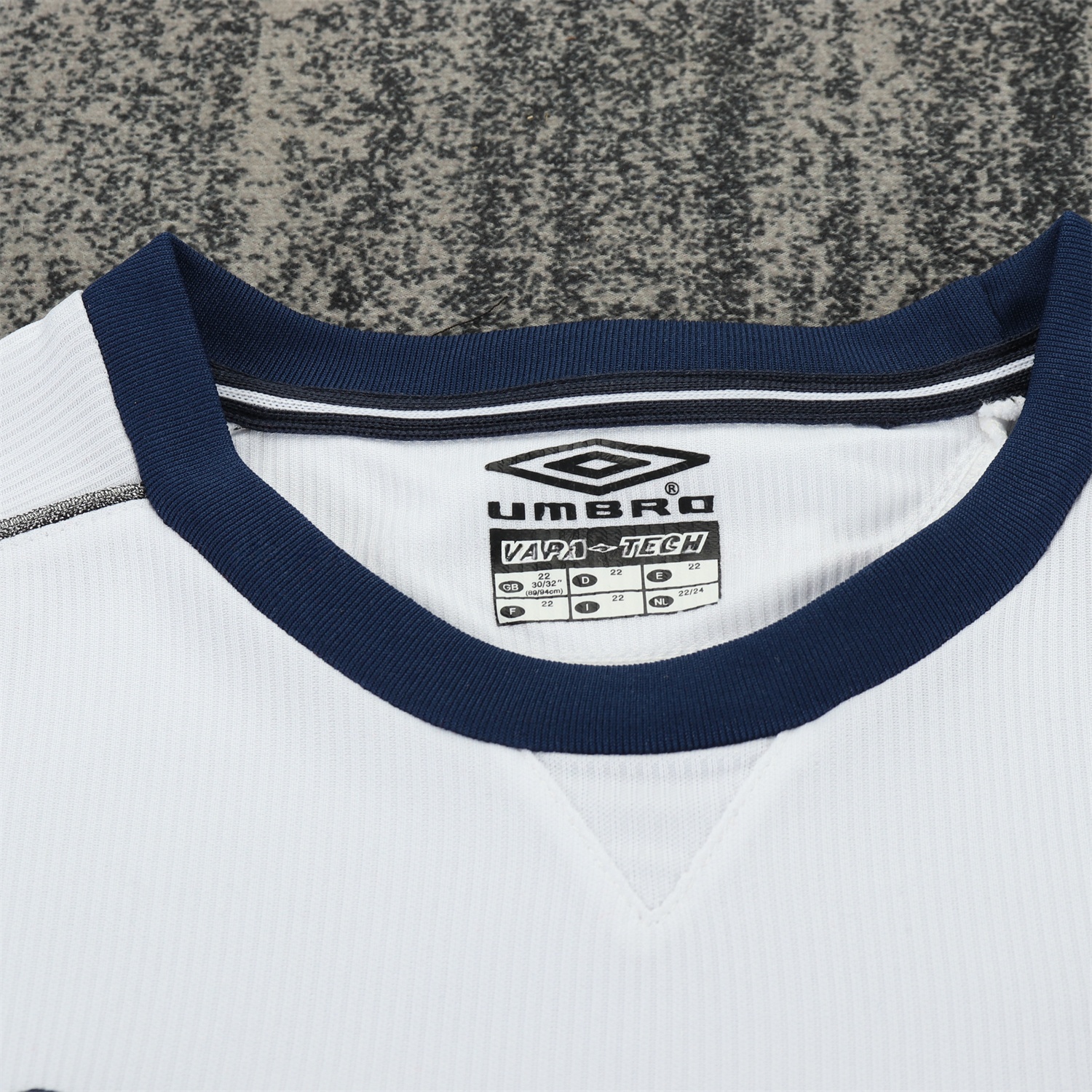Retro Manchester United 2003-05 Away Kids Kit - UnitedFutballJersey