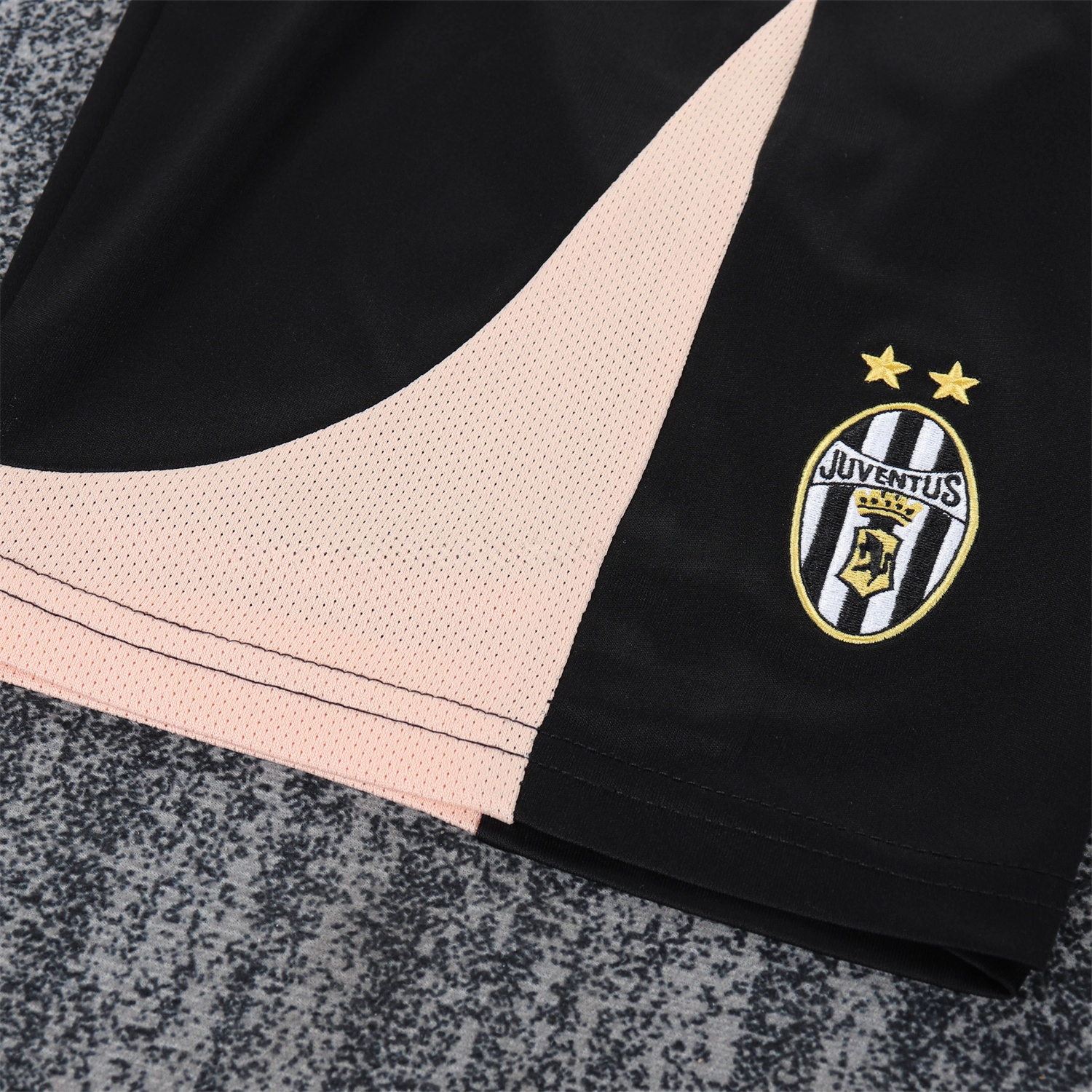 Retro Juventus 2003-04 Away Kids Kit - UnitedFutballJersey