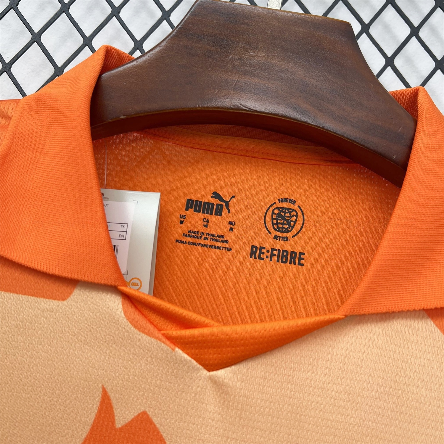 Valencia 25-26 Retro Style Jersey - Fans Version - UnitedFutballJersey