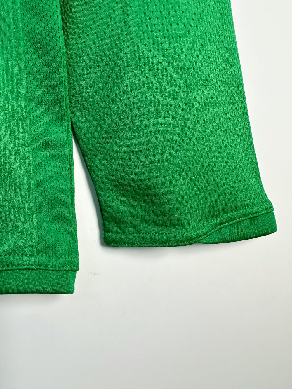 2007/2008 Retro Long Sleeve Manchester United Goalkeeper Green Football Shirt 1:1 Thai Quality