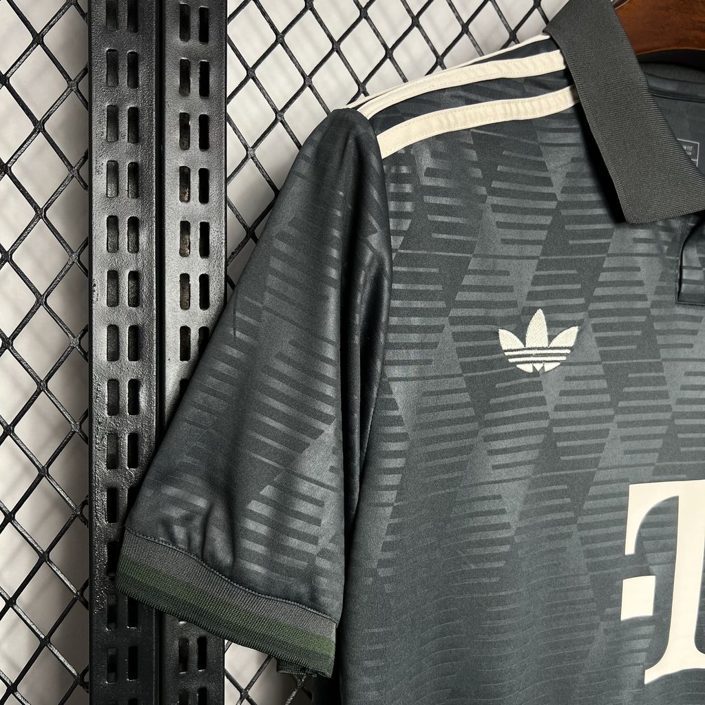 2024/2025 Bayern Munich Oktoberfest Jersey 1:1 Thai Quality
