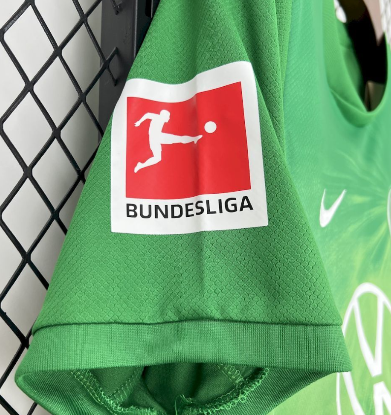 2025/2026 VfL Wolfsburg Home Football Shirt 1:1 Thai Quality