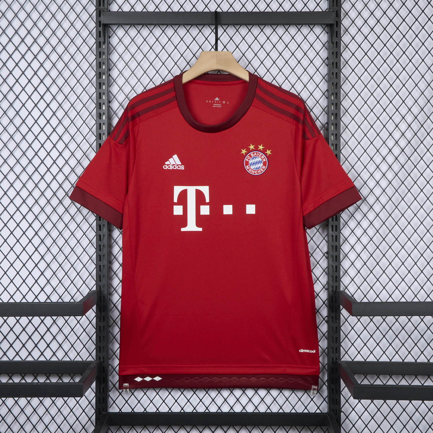 Retro Bayern Munich 2015-16 Home Jersey - UnitedFutballJersey