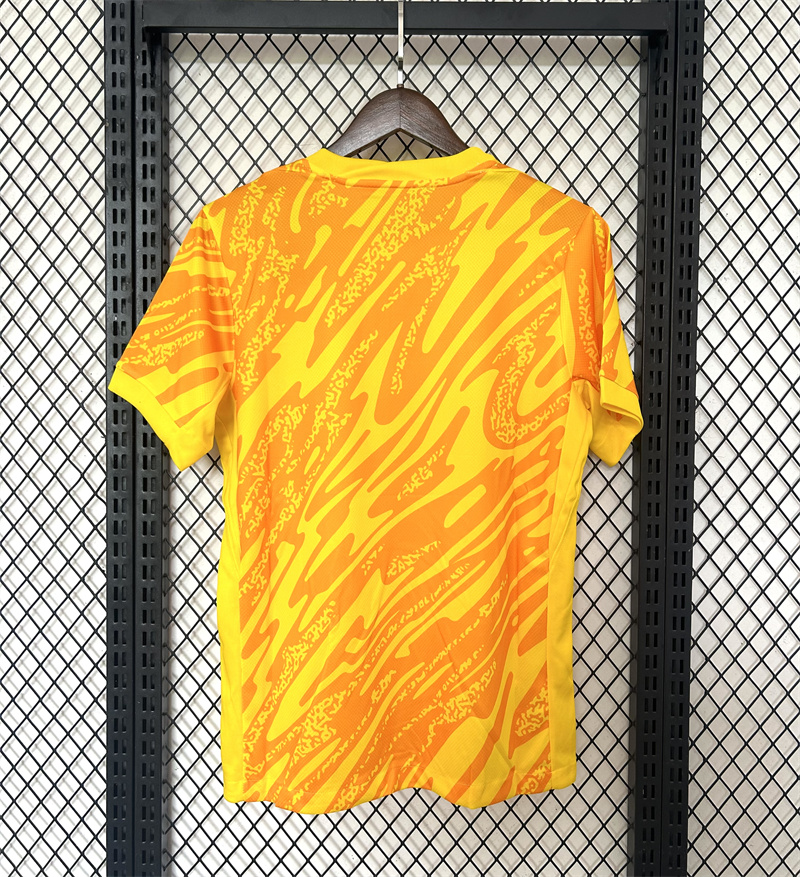 2024/2025 Tottenham Goalkeeper Football Shirt 1:1 Thai Quality