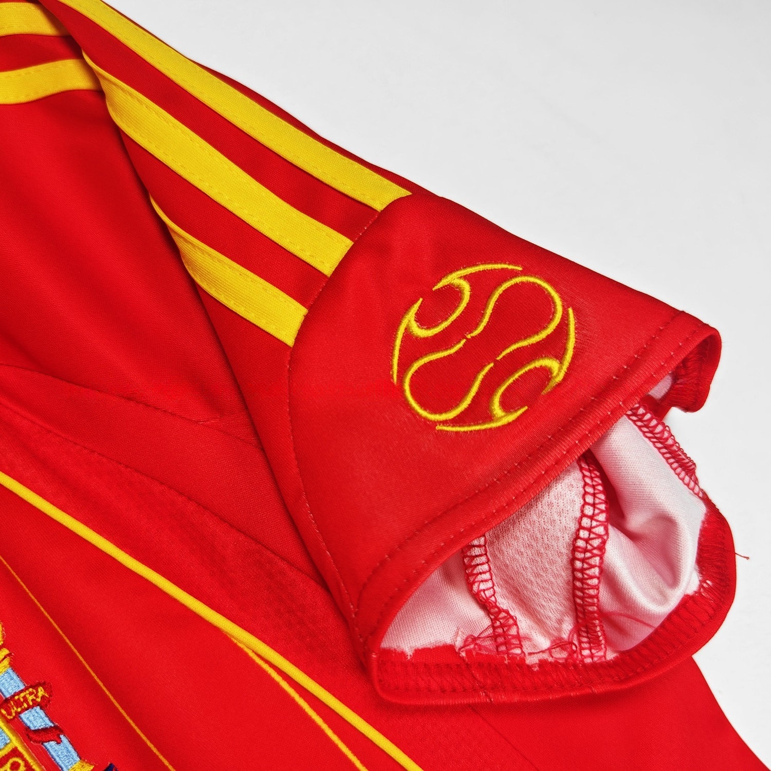 Retro Spain 2006 Home Jersey - UnitedFutballJersey