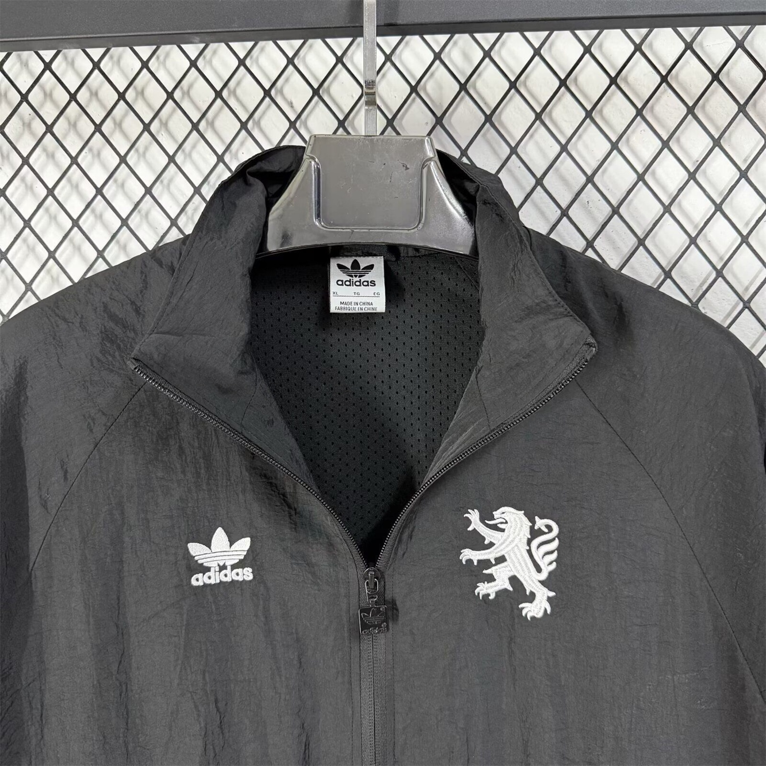 Lyon 25-26 Training Windbreaker Jacket - Black - UnitedFutballJersey