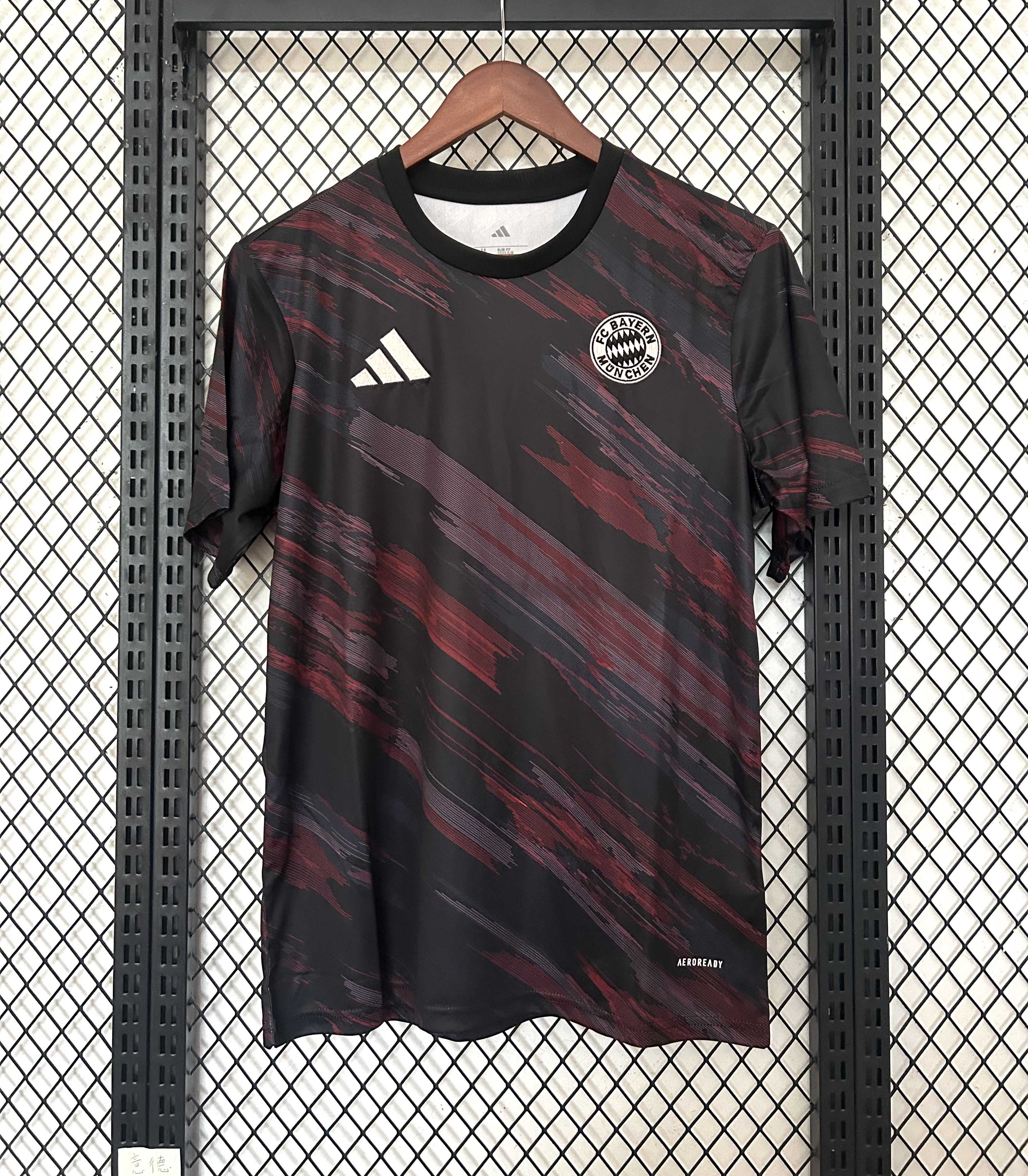 2025/2026 Bayern Munich Pre-match Training Suit Football Jersey 1:1 Thai Quality