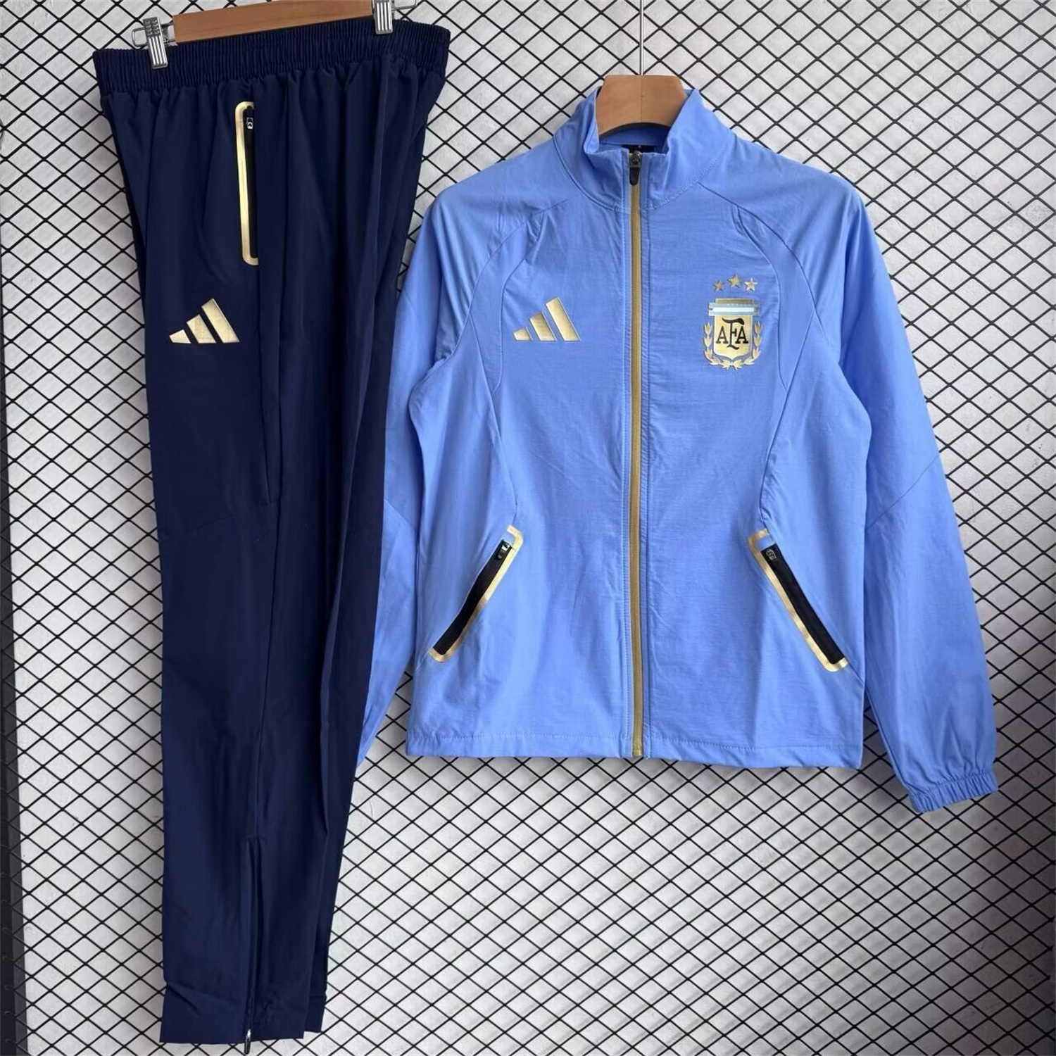 Argentina 2026 Windbreaker Training Set - Blue Top and Black Pants - UnitedFutballJersey