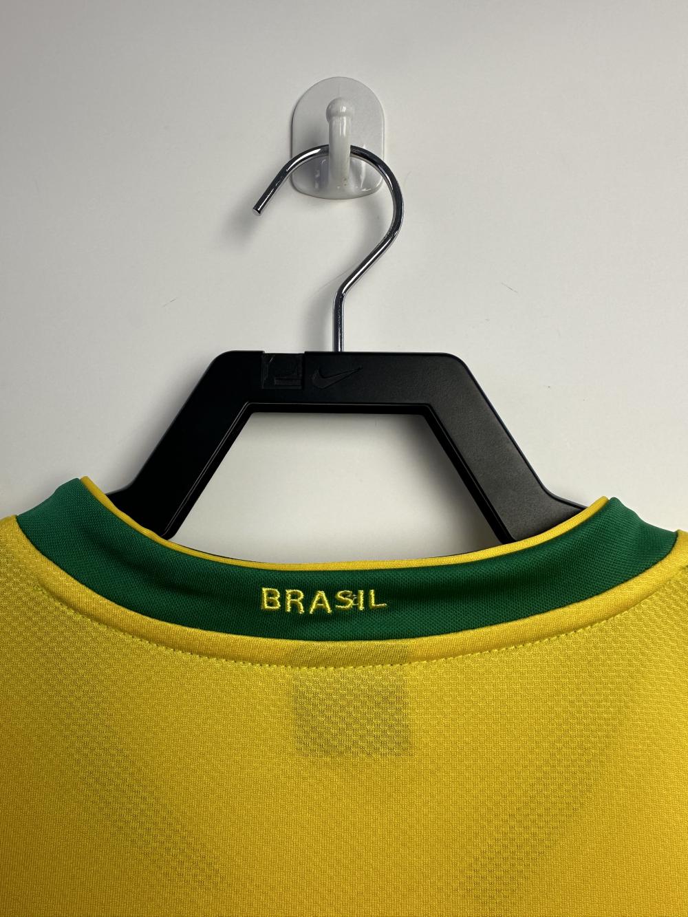 2006 Retro Brazil Home Soccer Jersey 1:1 Thai Quality
