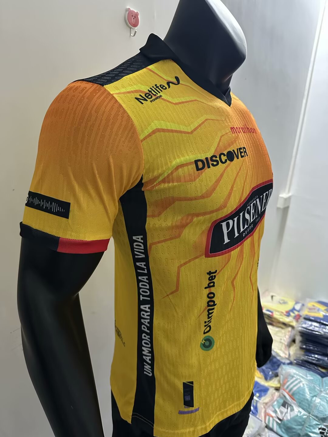 2025/2026 Barcelona Player Version 100th Anniversary Version Football Jersey 1:1 Thai quality