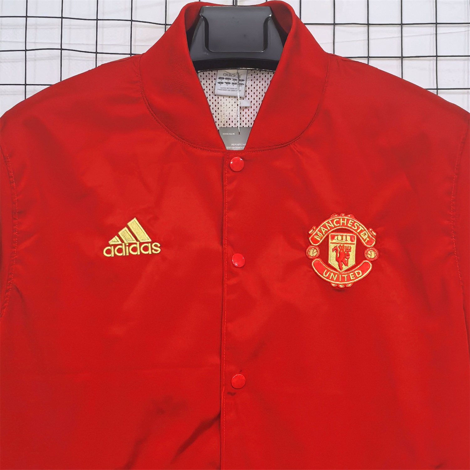 Retro Manchester United 2019-20 Red Windbreaker Jacket - UnitedFutballJersey