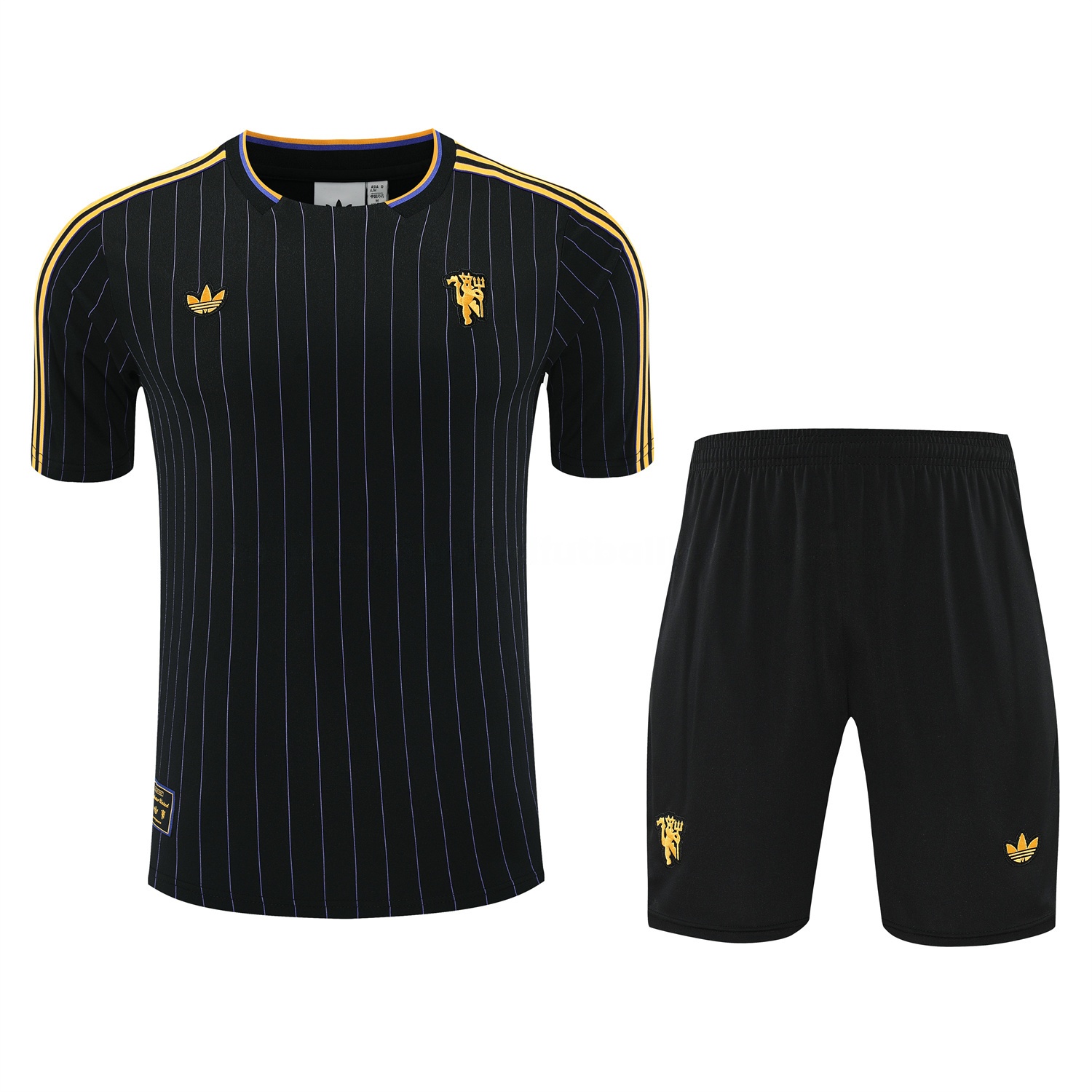 Manchester United 25-26 Trefoil Travel Short-Sleeve Training Set - Black Top & Black Shorts - UnitedFutballJersey