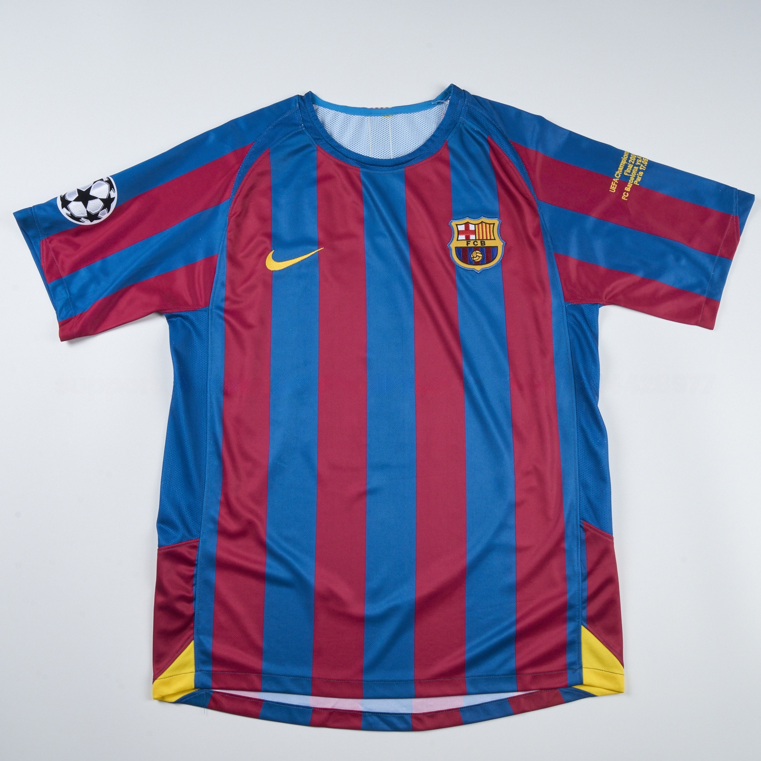 Retro Barcelona 05-06 Home Jersey - UnitedFutballJersey
