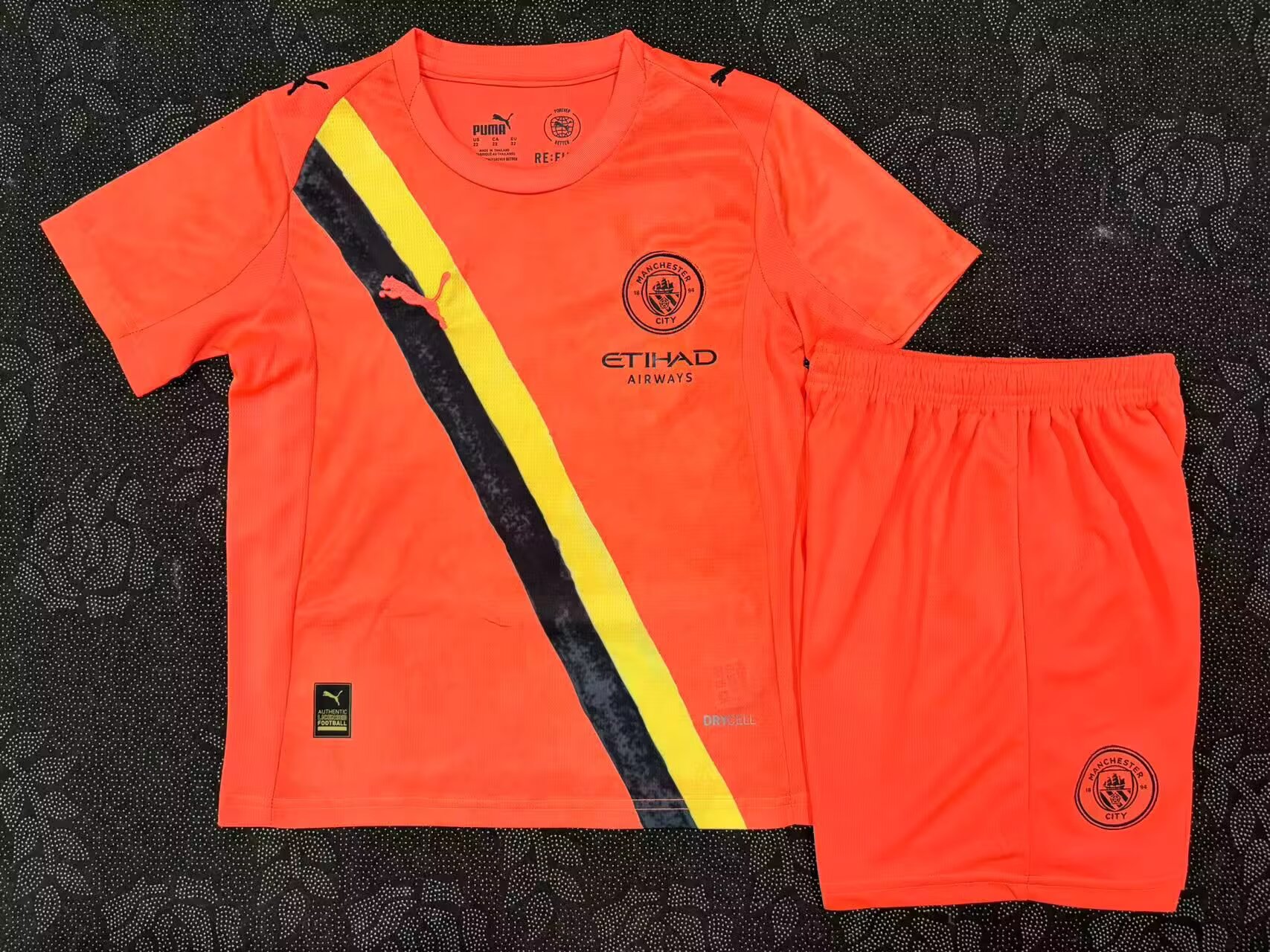 2025/2026 Manchester City Goalie Orange Football Jersey 1:1 Thai quality Kids Size