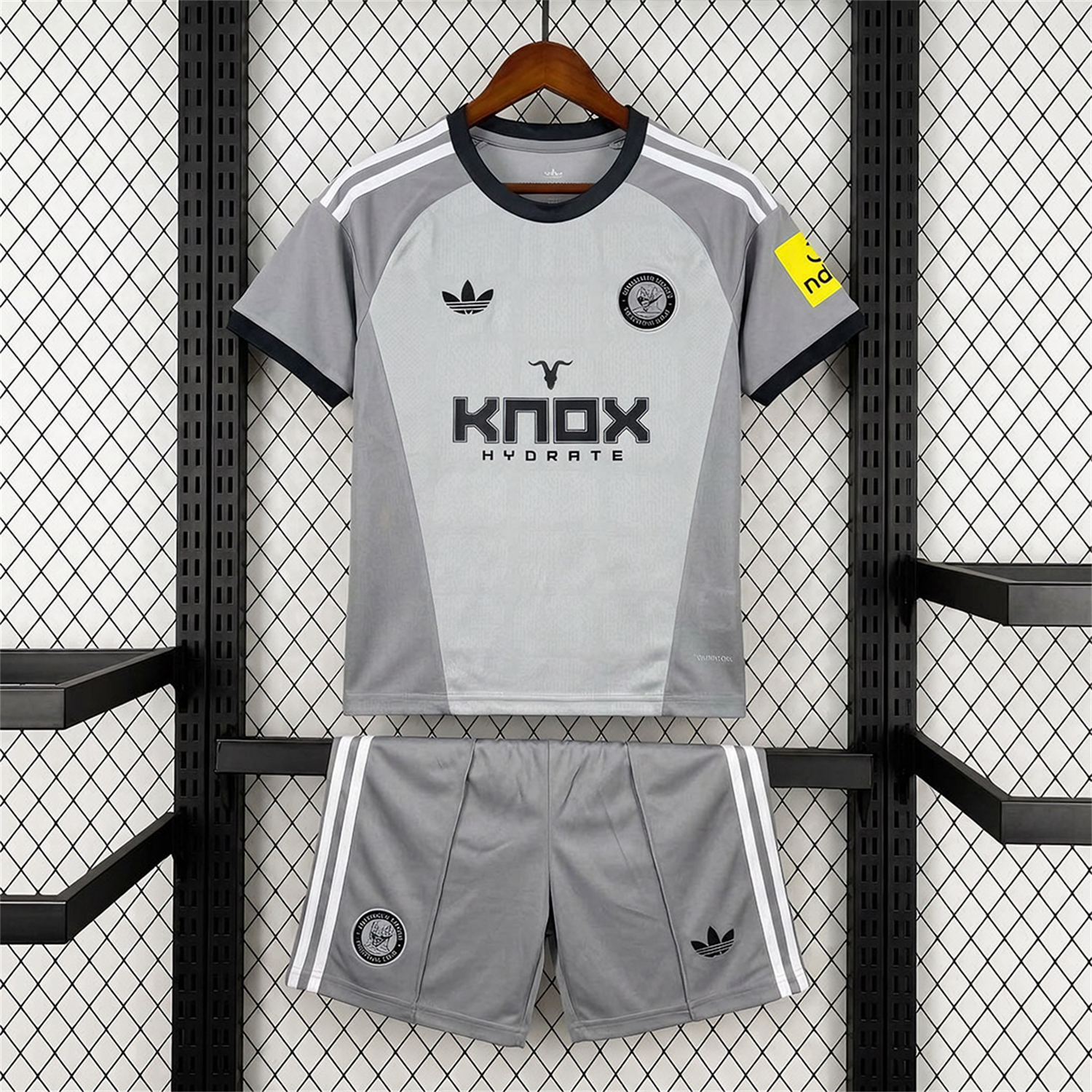Newcastle United 26-27 Grey Goalkeeper Kids Kit - UnitedFutballJersey