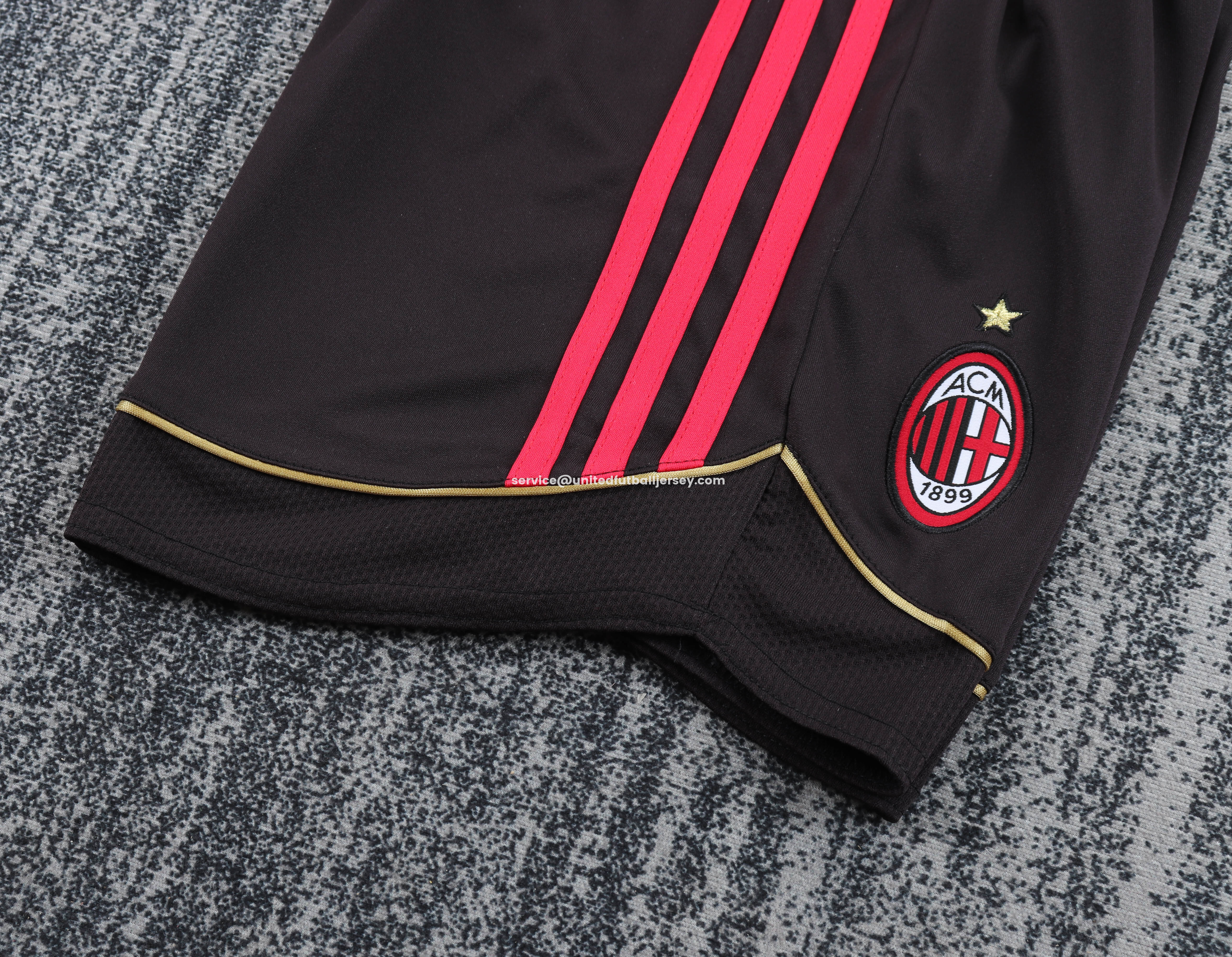 Retro AC Milan 2006-07 Home Long Sleeves Kids Kit - UnitedFutballJersey