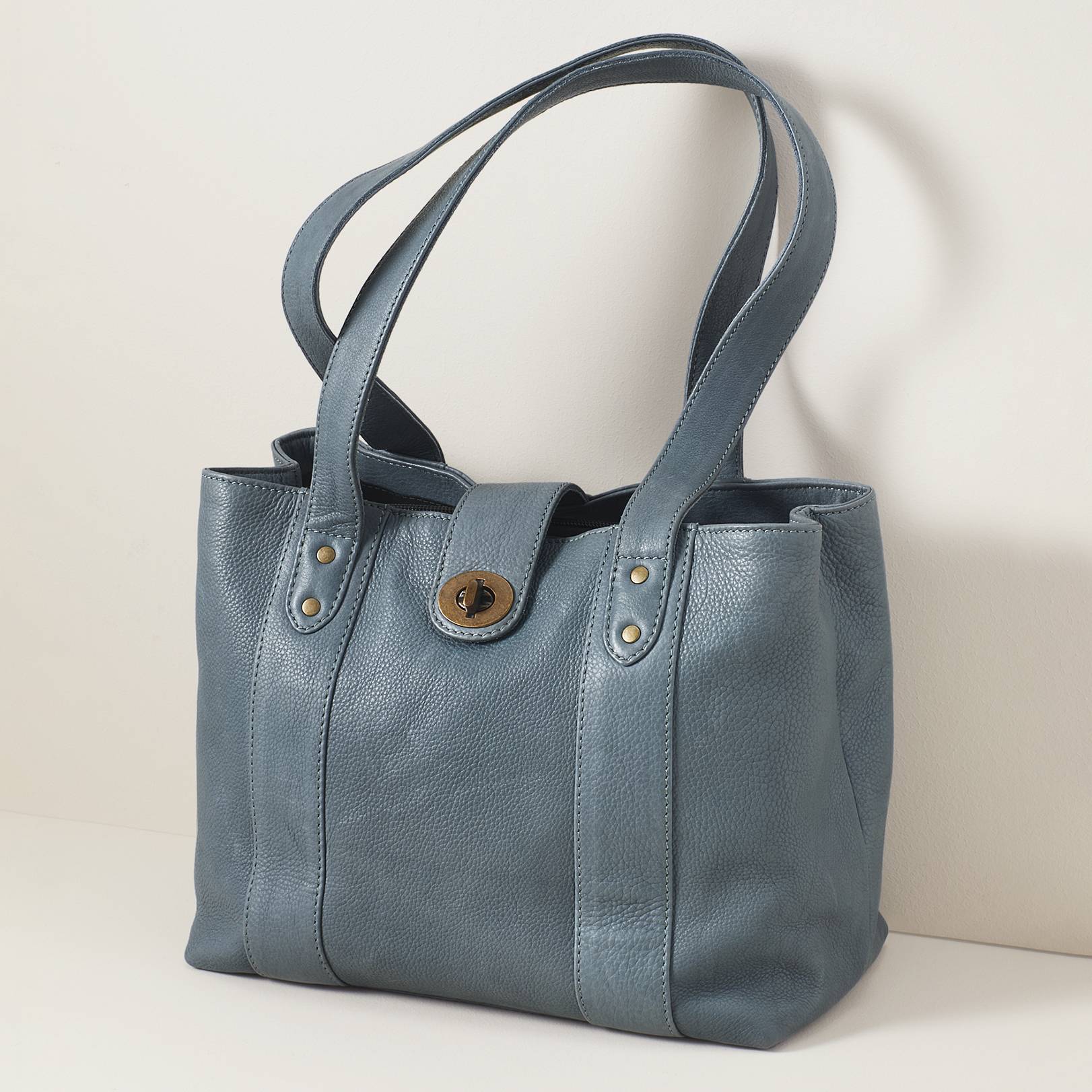 Twist-Lock Leather Bag - Northstyle Catalog