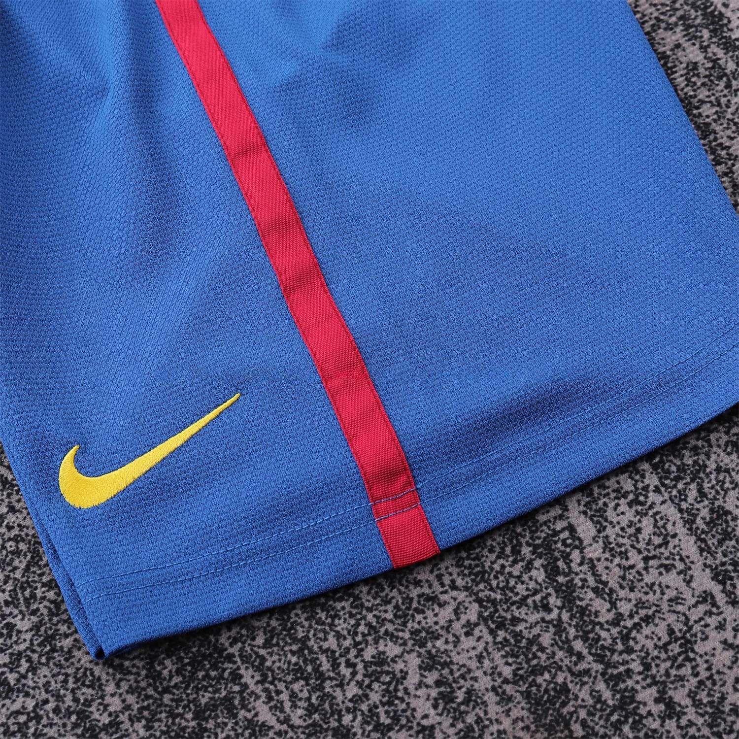 Retro Barcelona 2006-07 Home Kids Kit - UnitedFutballJersey