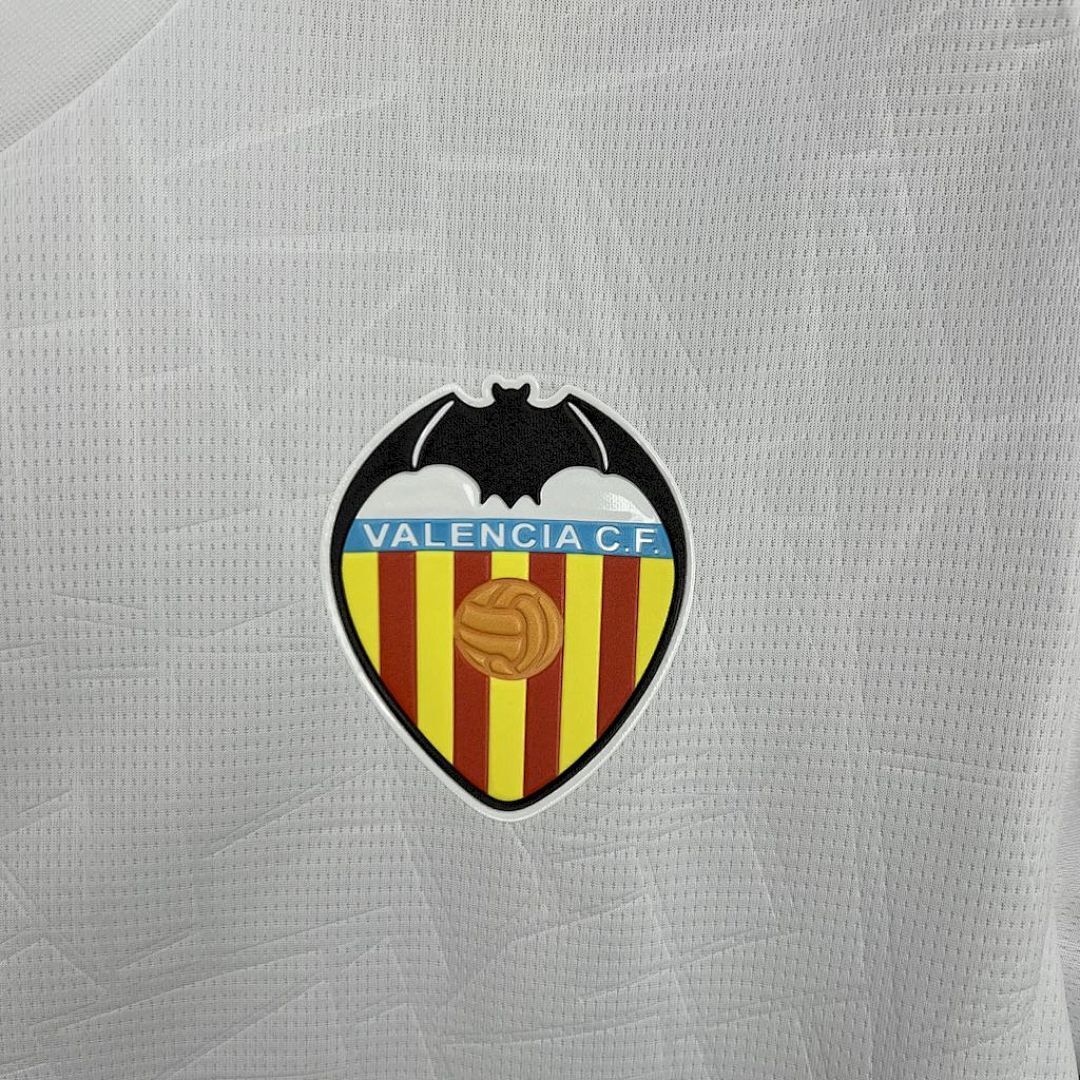 2025/2026 Valencia Home Football Shirt 1:1 Thai Quality