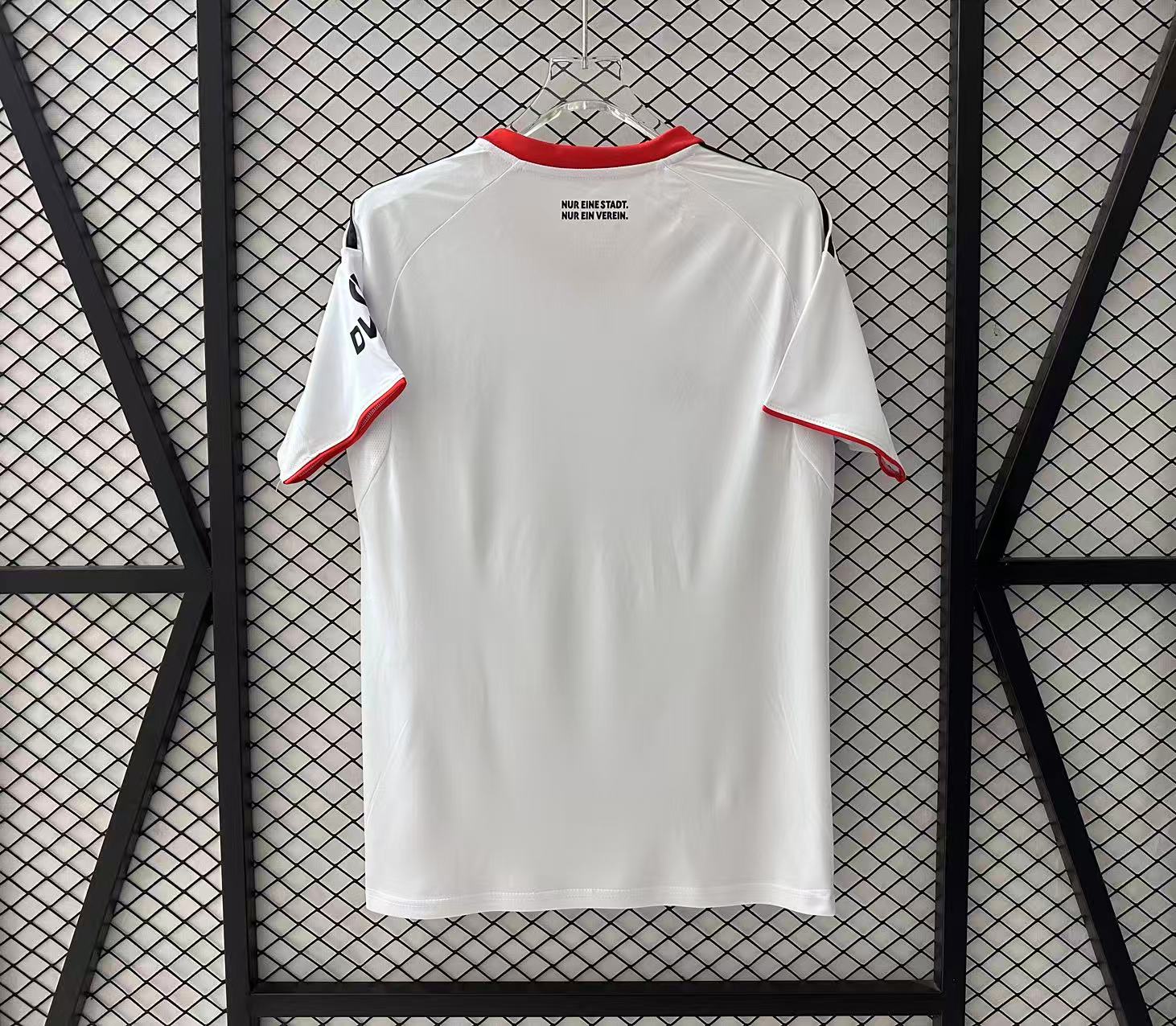 2025/2026 Frankfurt Away Football Jersey 1:1 Thai quality