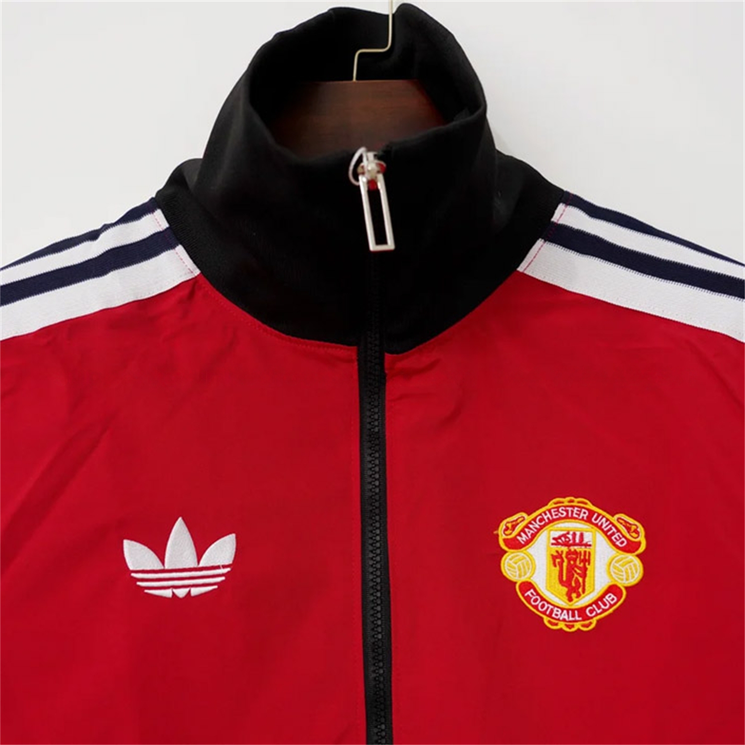 Retro Manchester United 24-25 Windbreaker Jacket - Red - UnitedFutballJersey