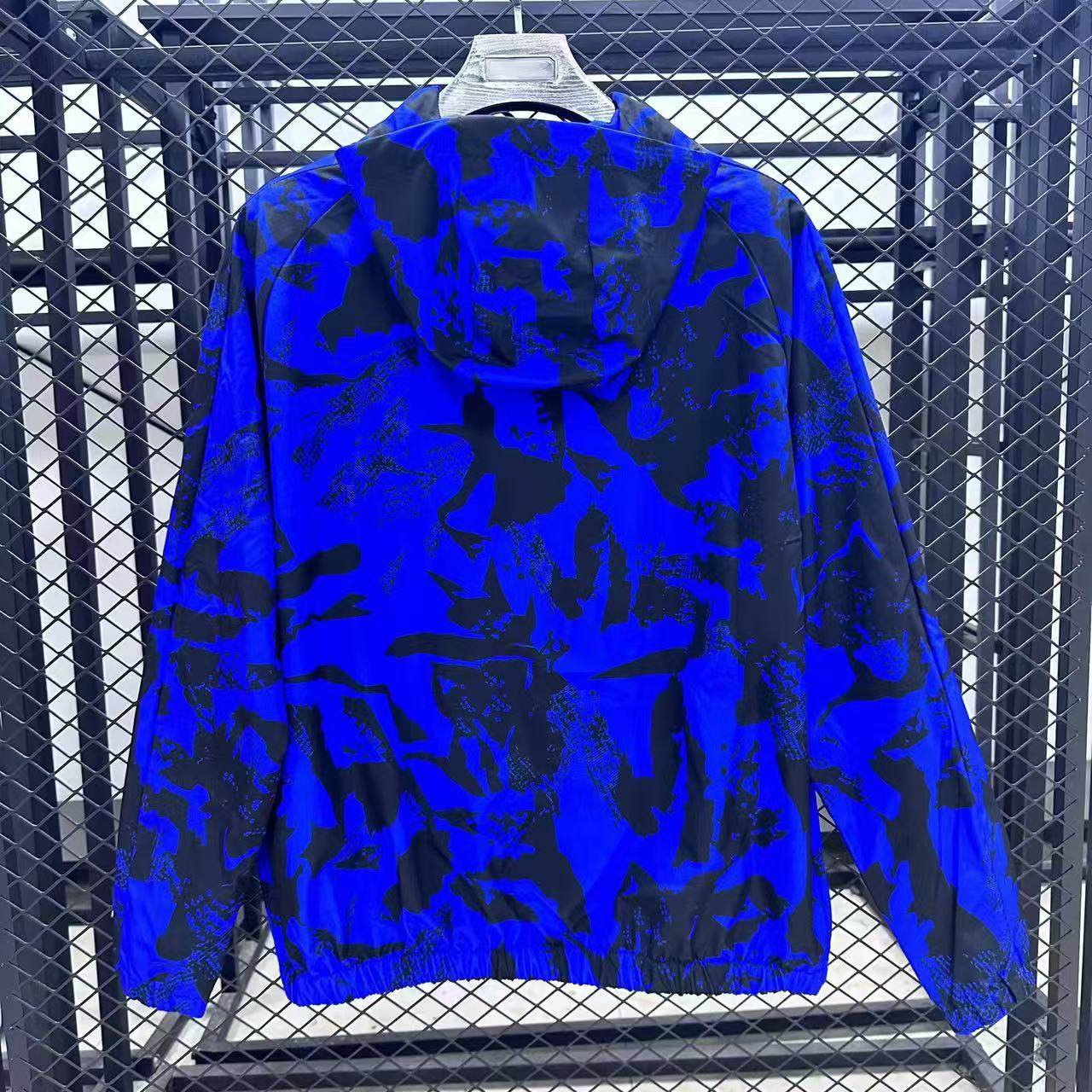2025/2026 Barcelona Windbreaker Blue and Black Jersey 1:1 Thai Quality