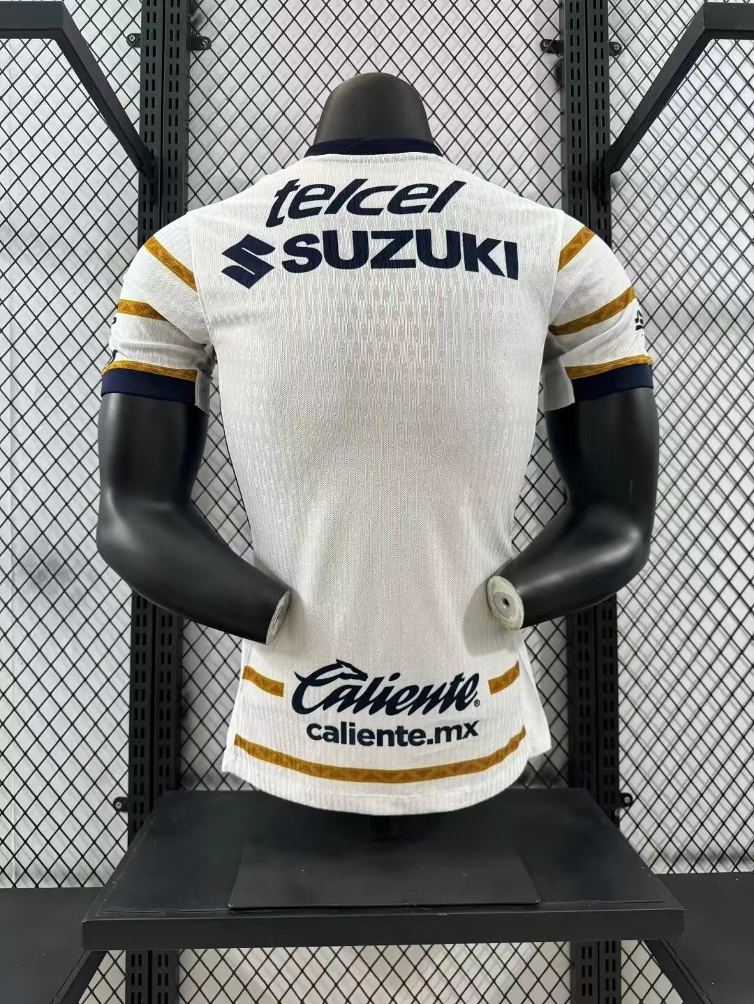 2024/2025 Player Version Pumas UNAM Home Football Shirt 1:1 Thai Quality