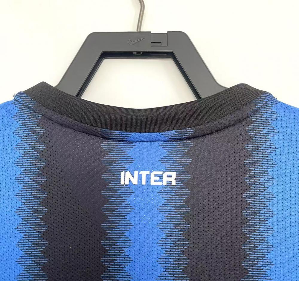 2010/2011 Retro Internazionale Milan Home Football Jersey 1:1 Thai Quality